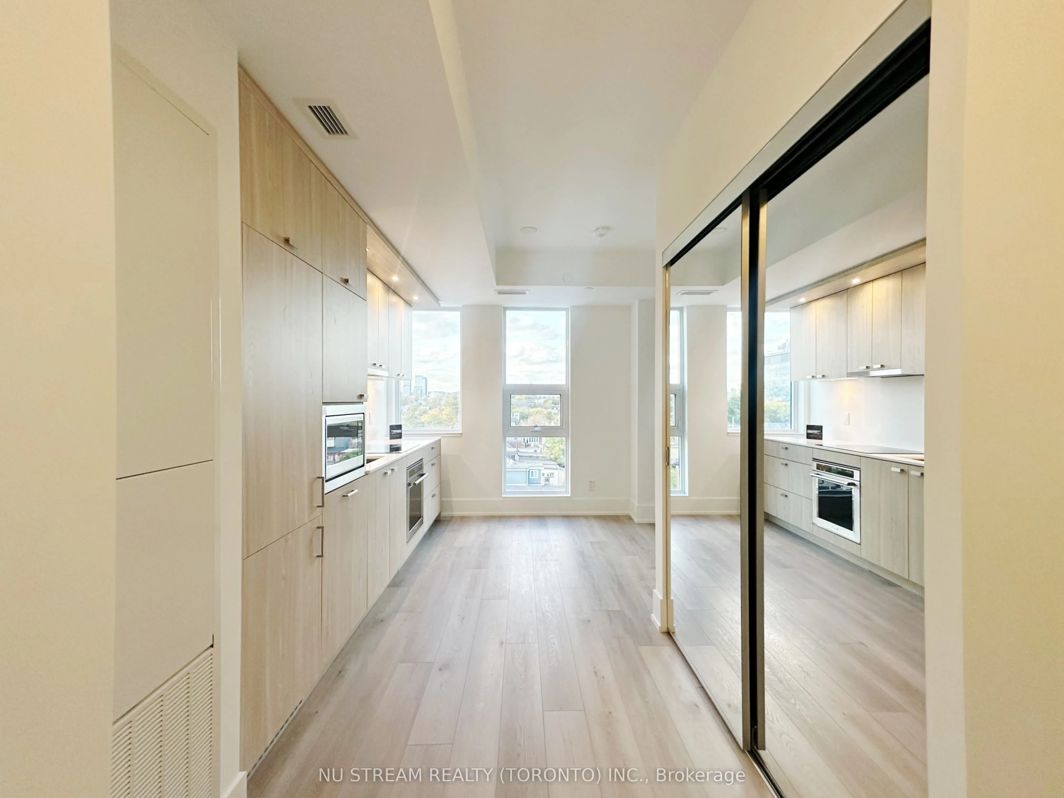 115 Denison Avenue, #813