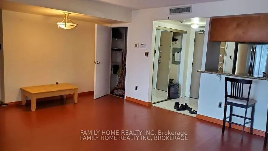 1001 Bay Street, #2907