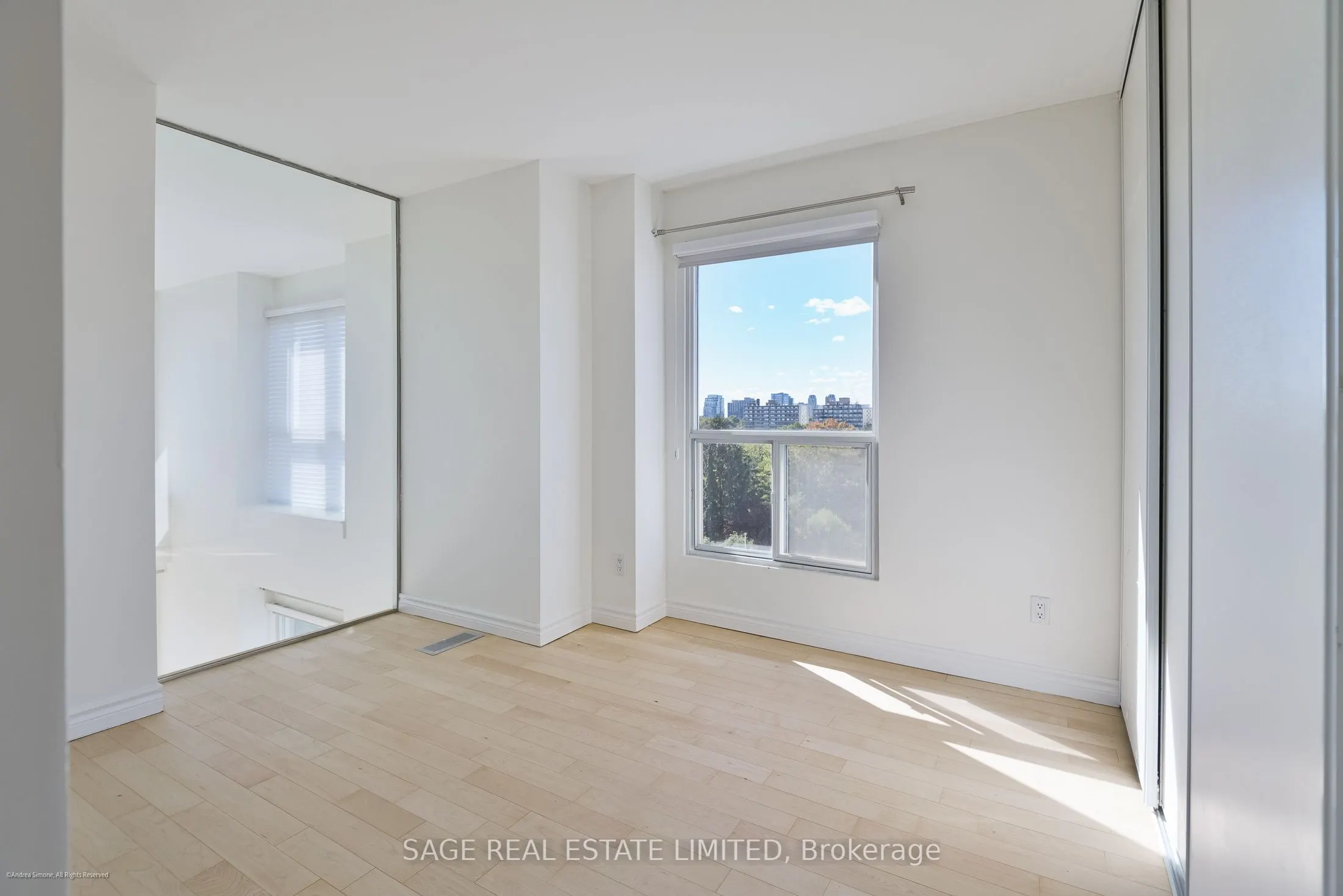 119 Merton Street, #817