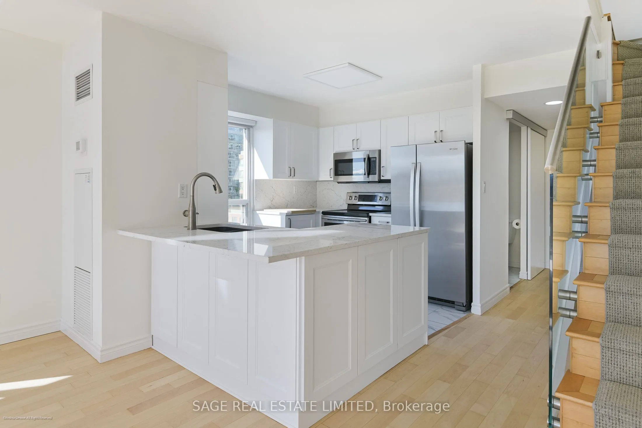 119 Merton Street, #817