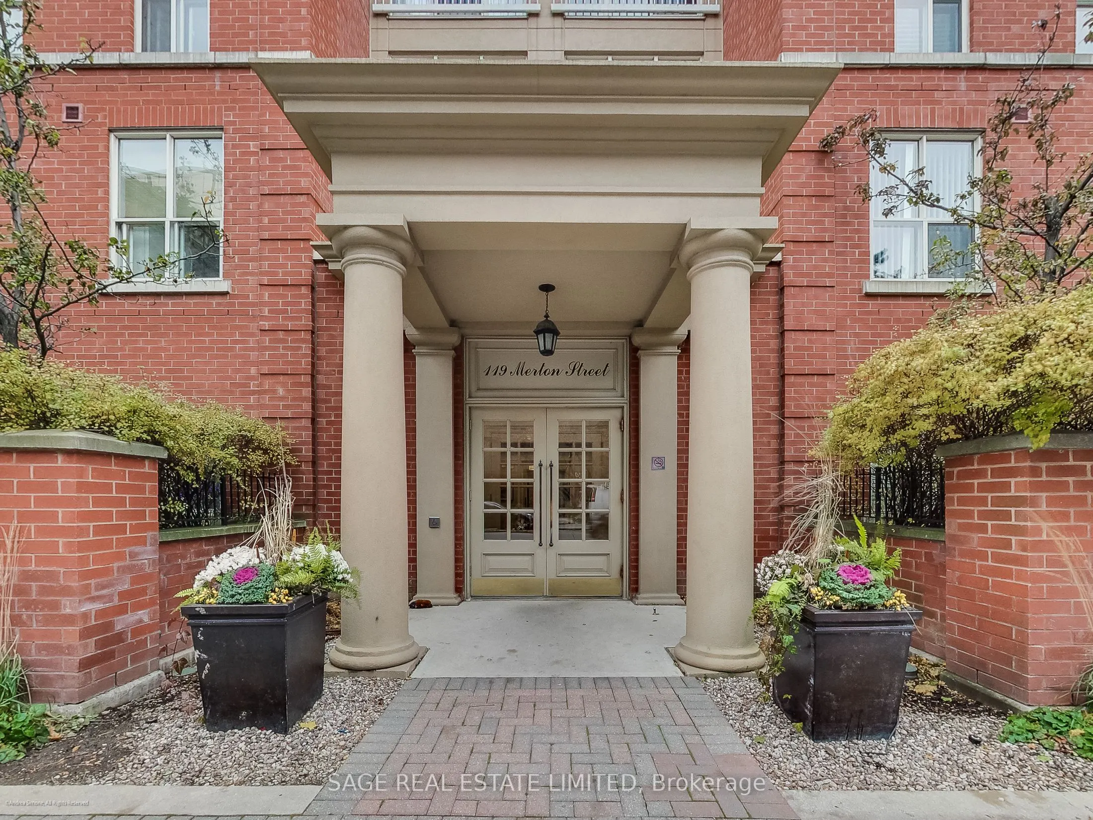 119 Merton Street, #817