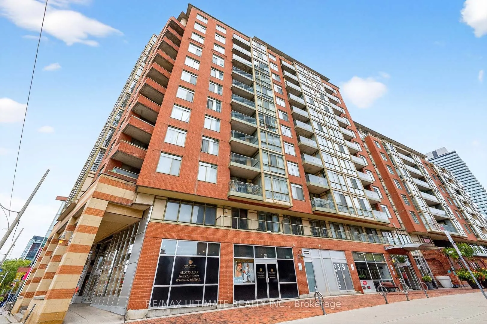 39 Parliament Street, #811