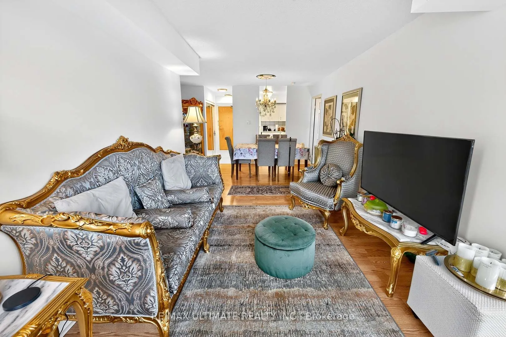 39 Parliament Street, #811