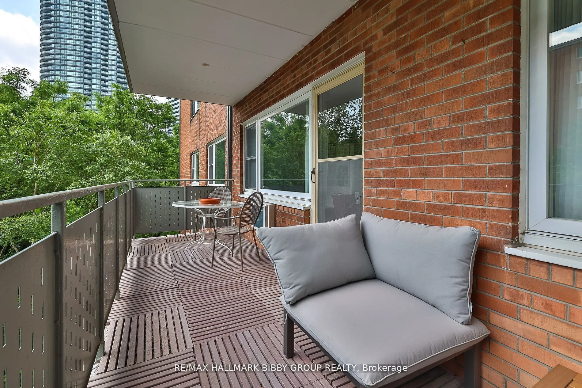 21 Dale Avenue, #435