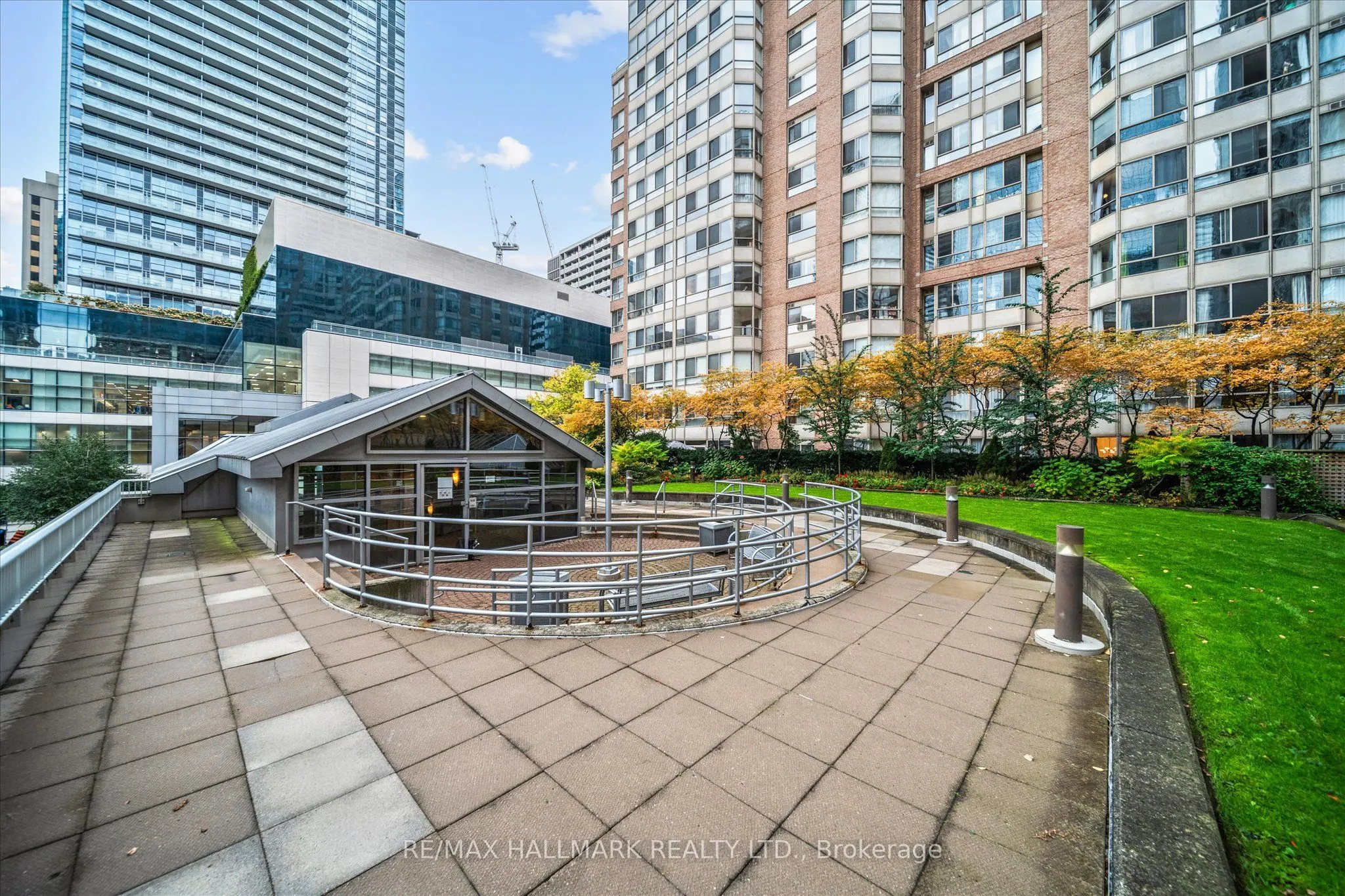 717 Bay Street, #703