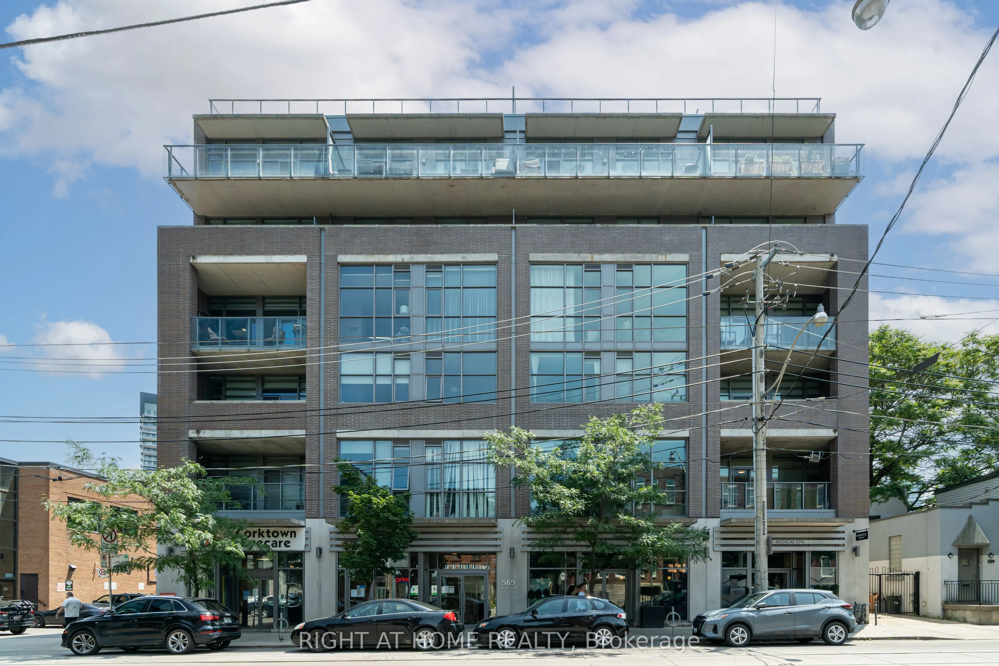 569 King Street E, #409
