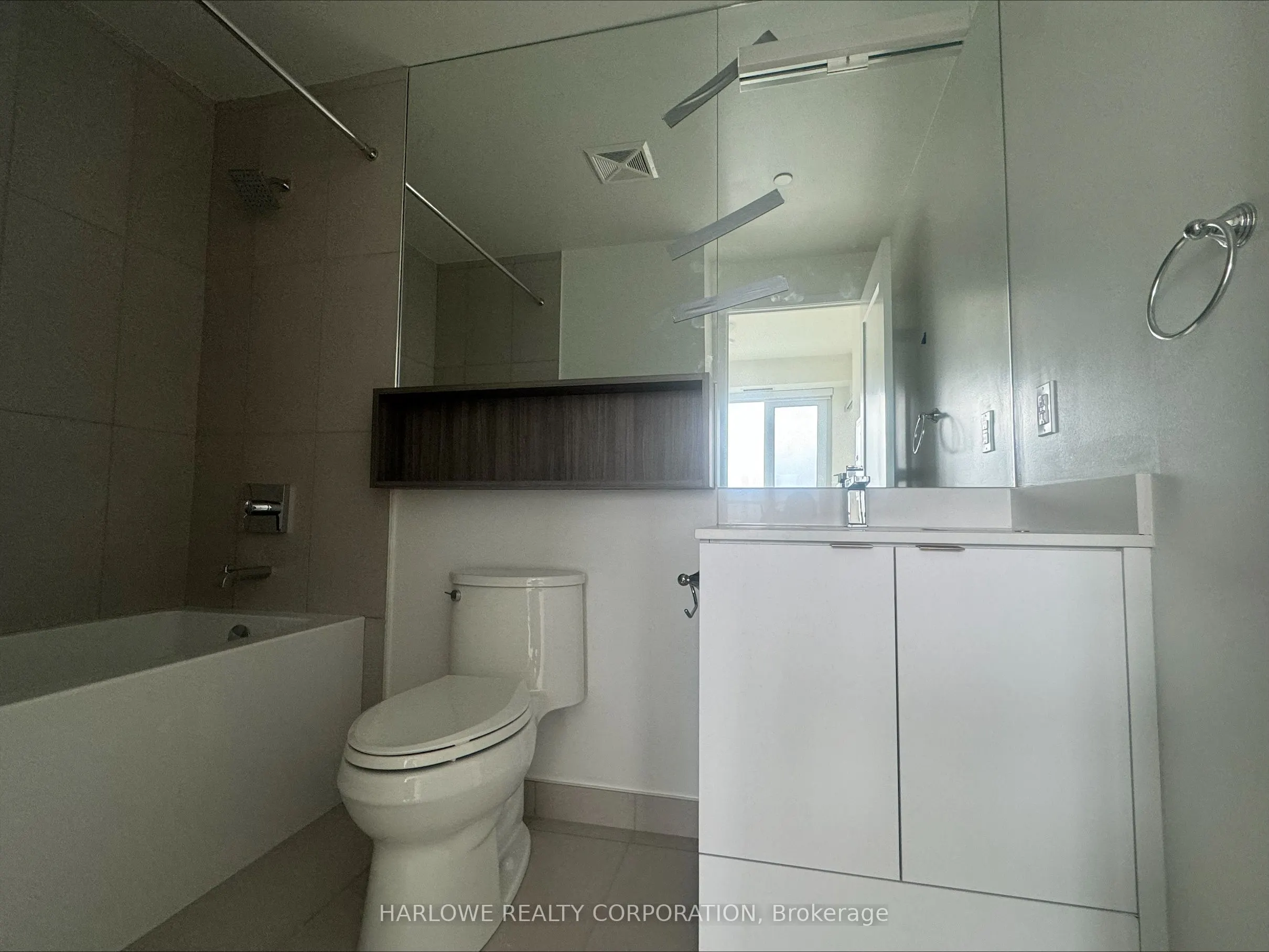 70 Princess Street, #1802 E