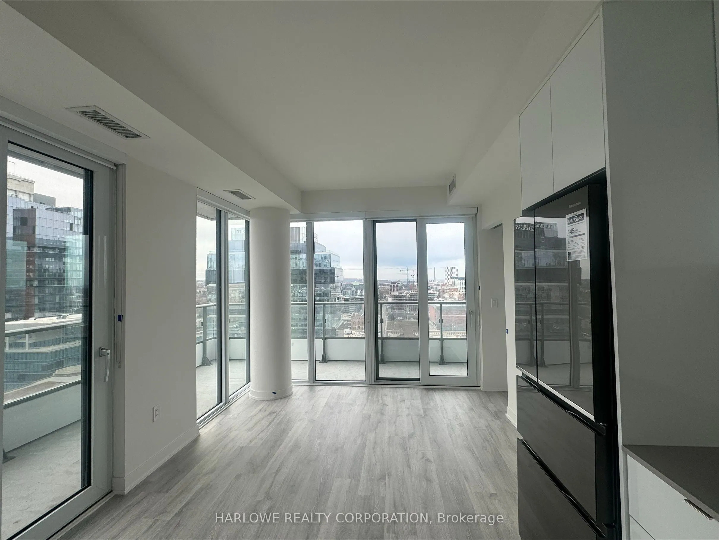 70 Princess Street, #1802 E