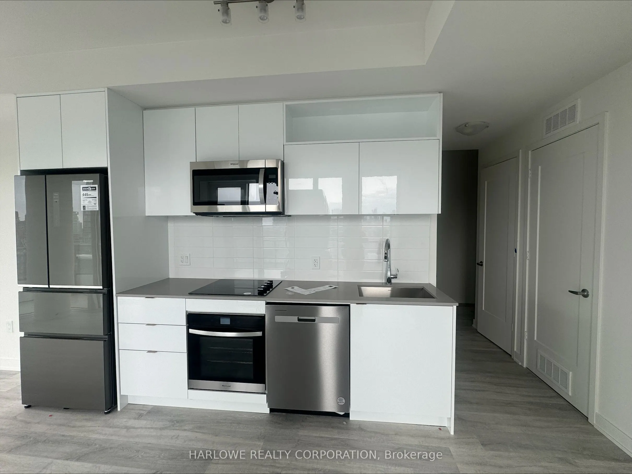 70 Princess Street, #1802 E