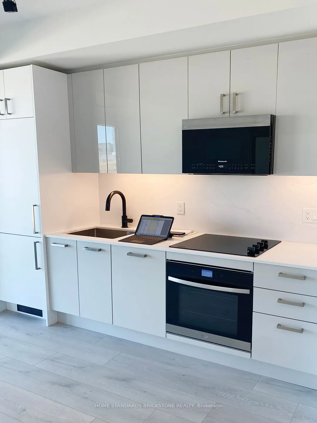 280 Dundas Street, #2104