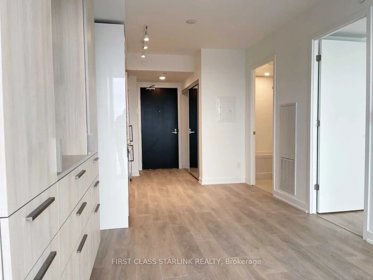 501 Yonge Street, #3106
