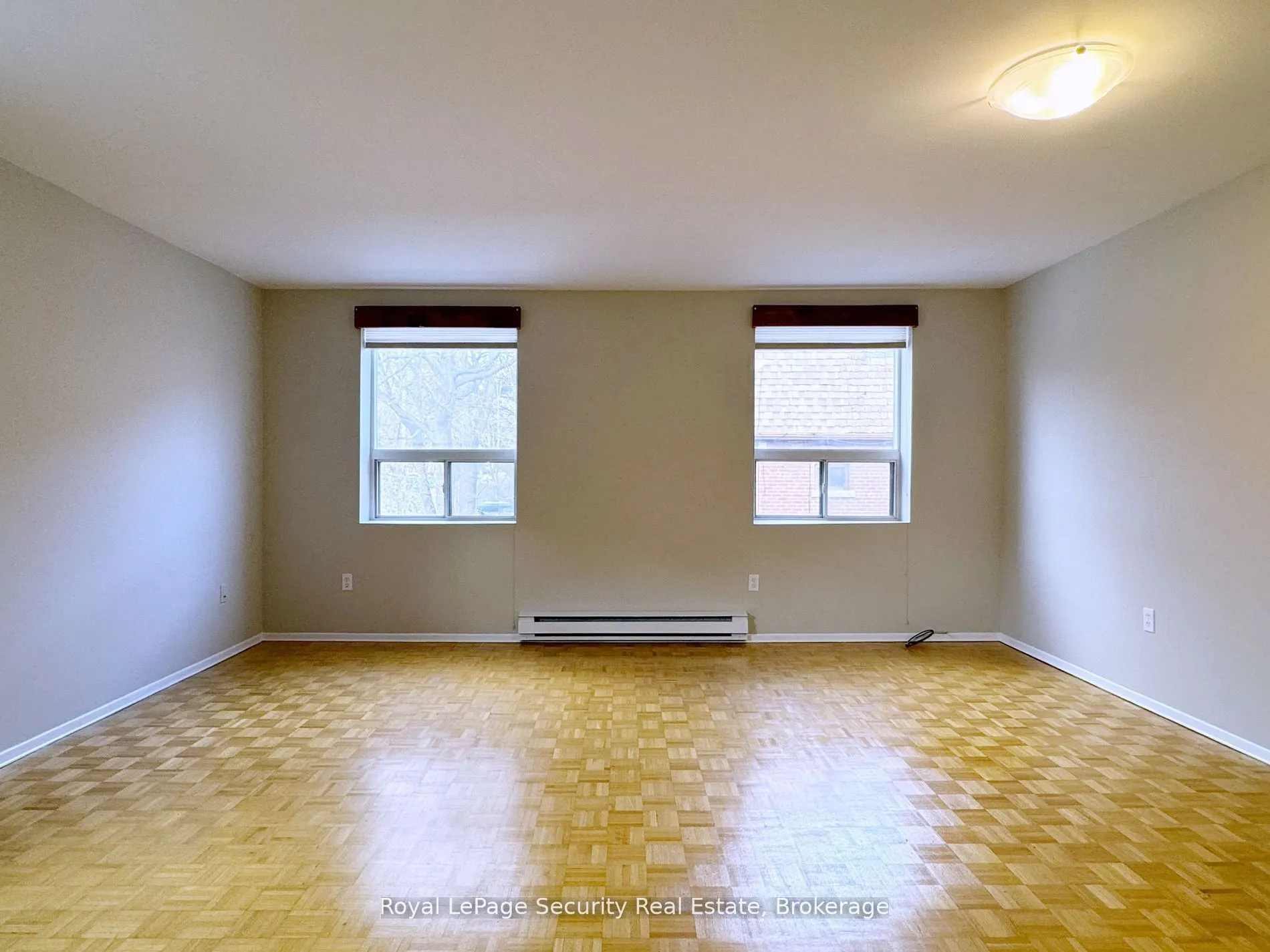 696 St Clair Avenue W, #304