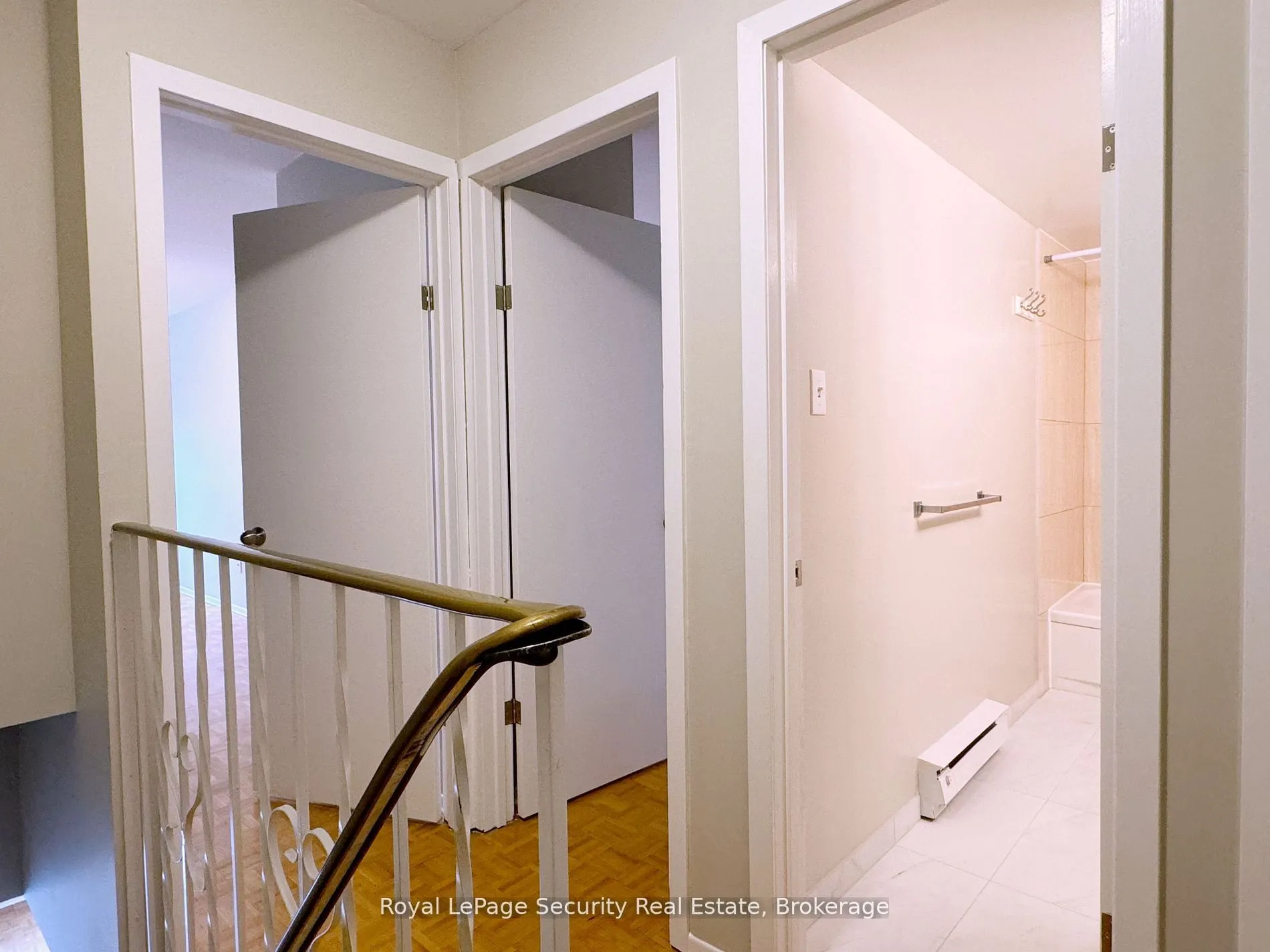 696 St Clair Avenue W, #304