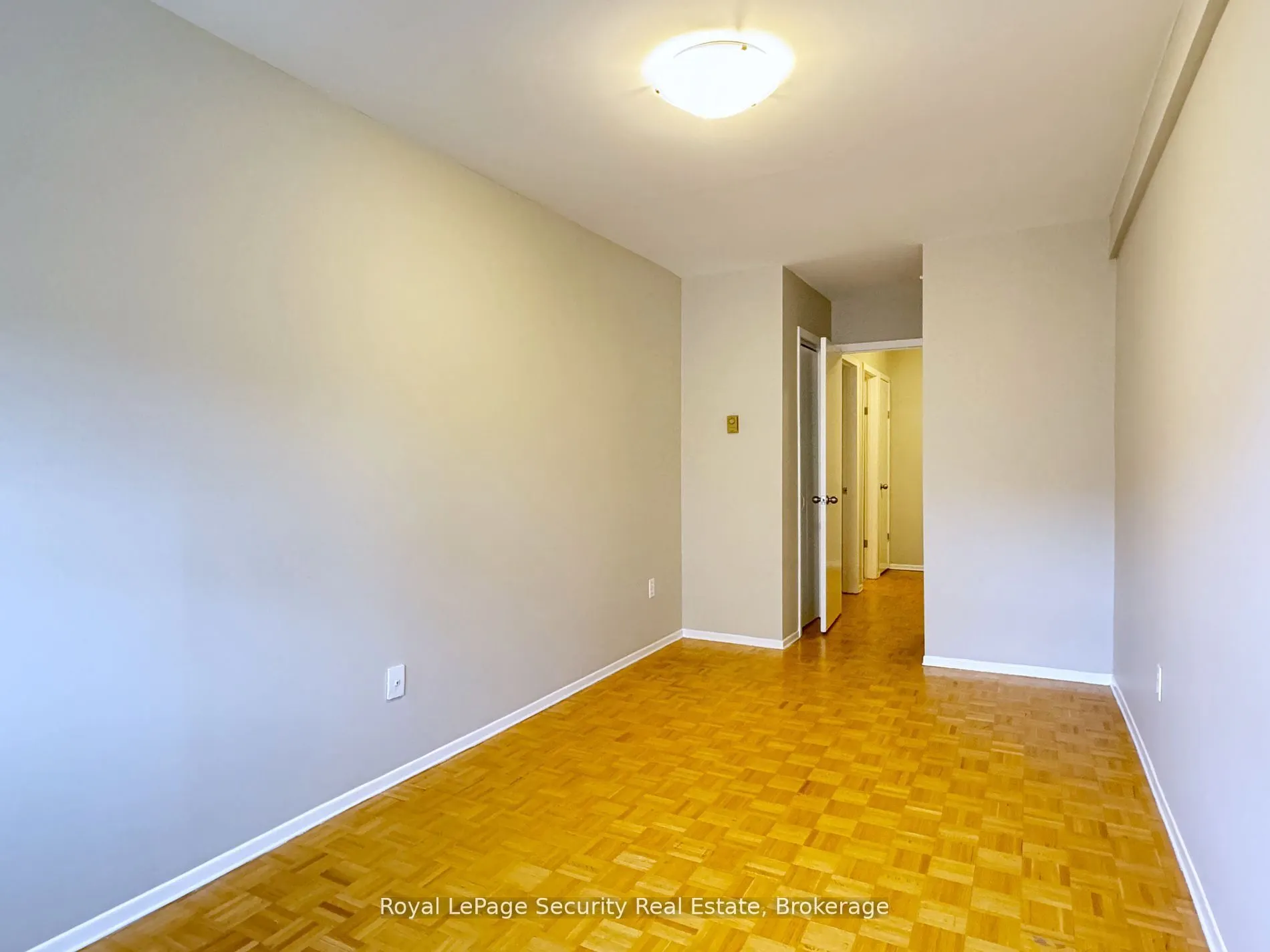 696 St Clair Avenue W, #304