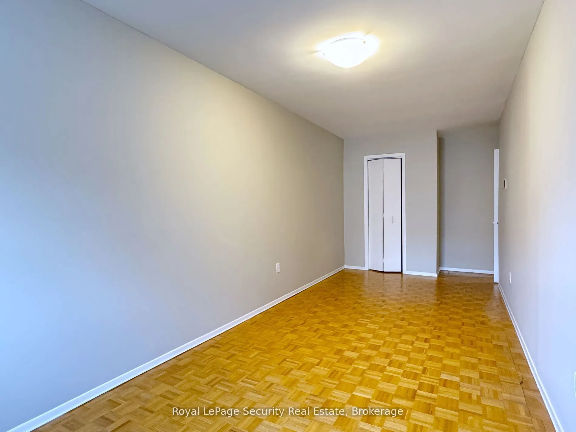 696 St Clair Avenue W, #304