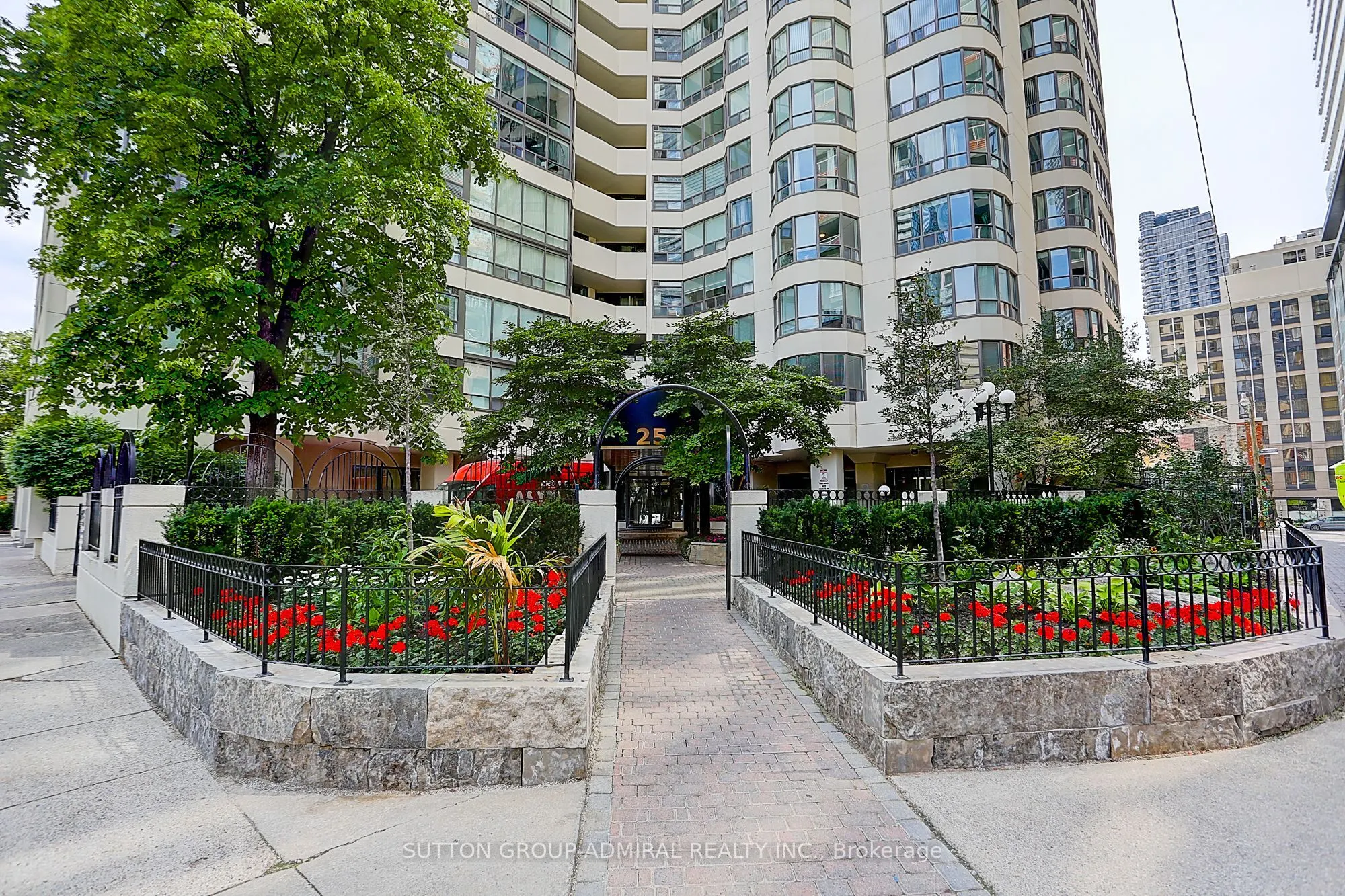 25 Maitland Street, #1209