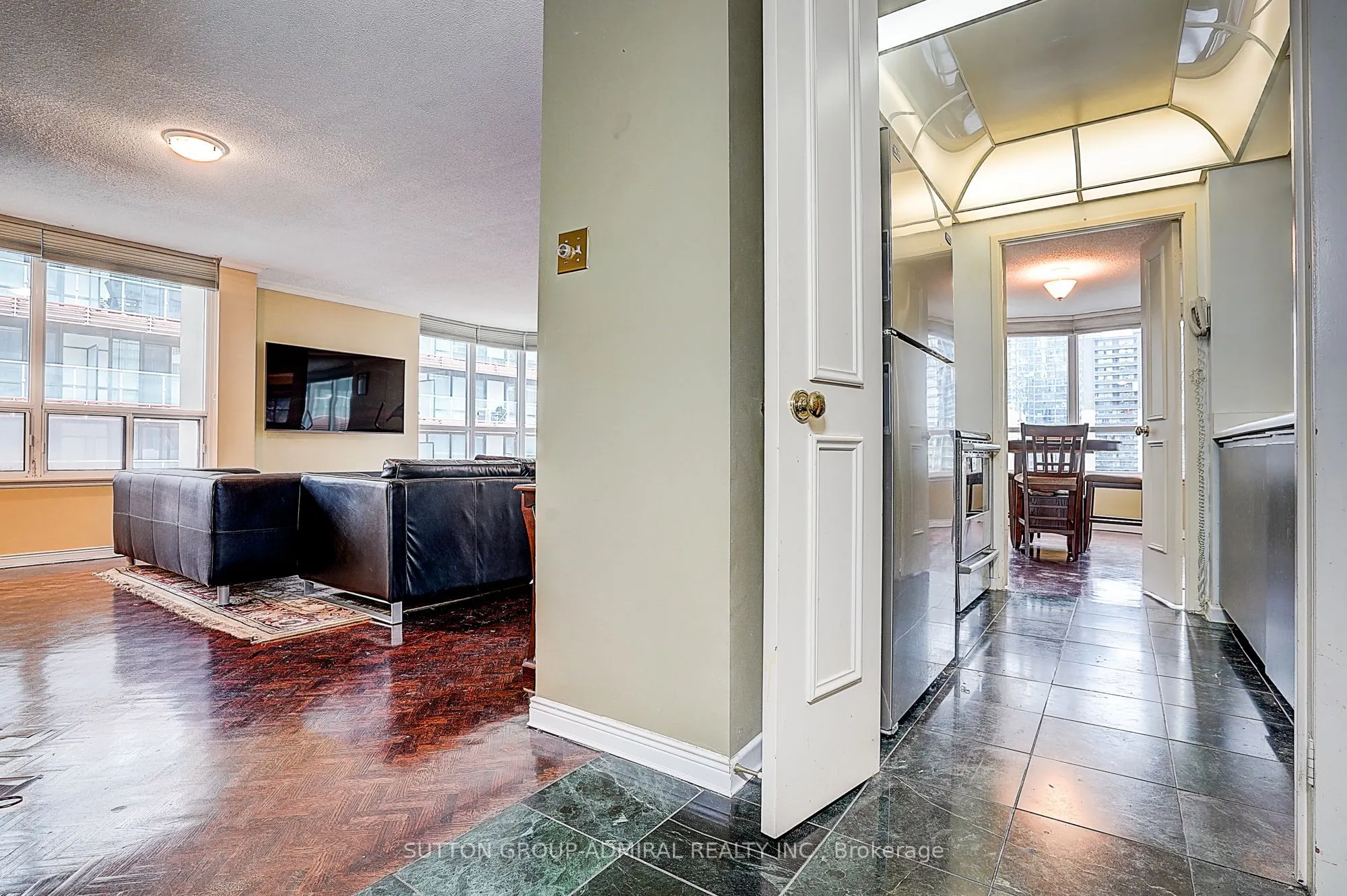 25 Maitland Street, #1209