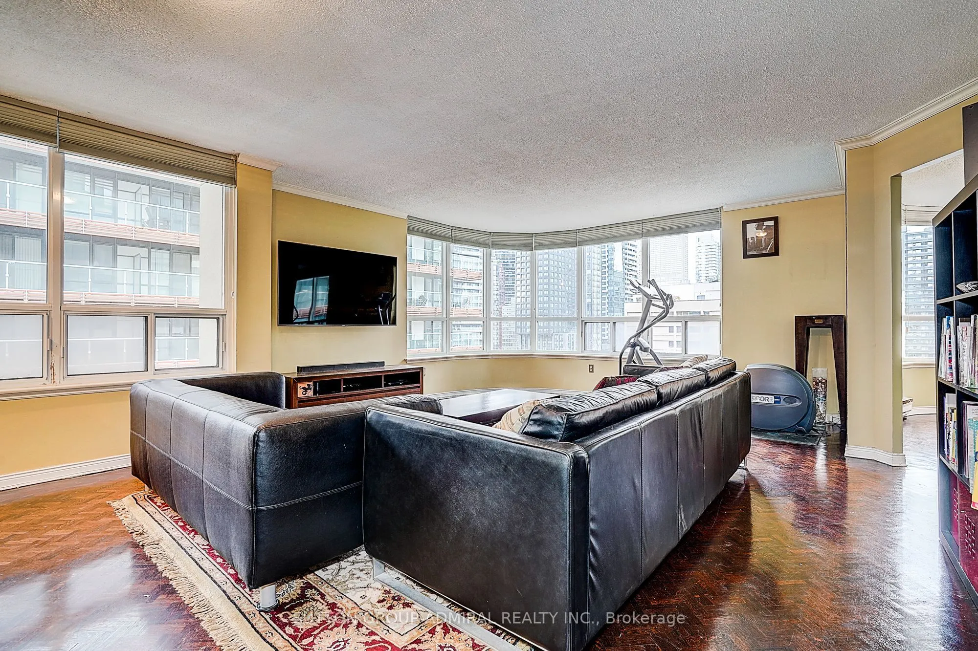 25 Maitland Street, #1209