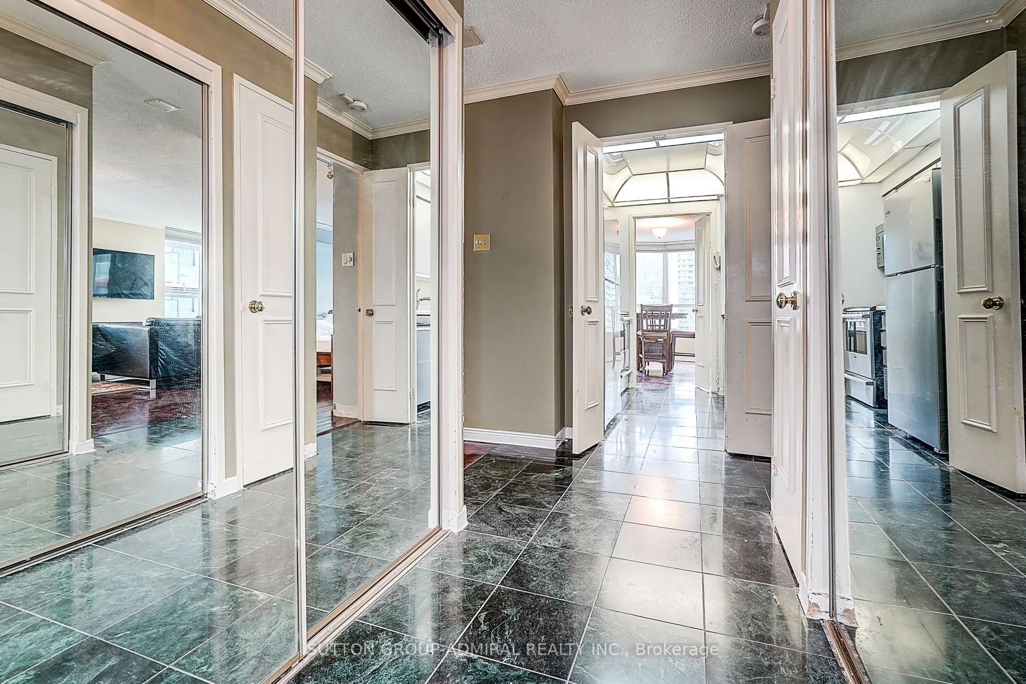 25 Maitland Street, #1209