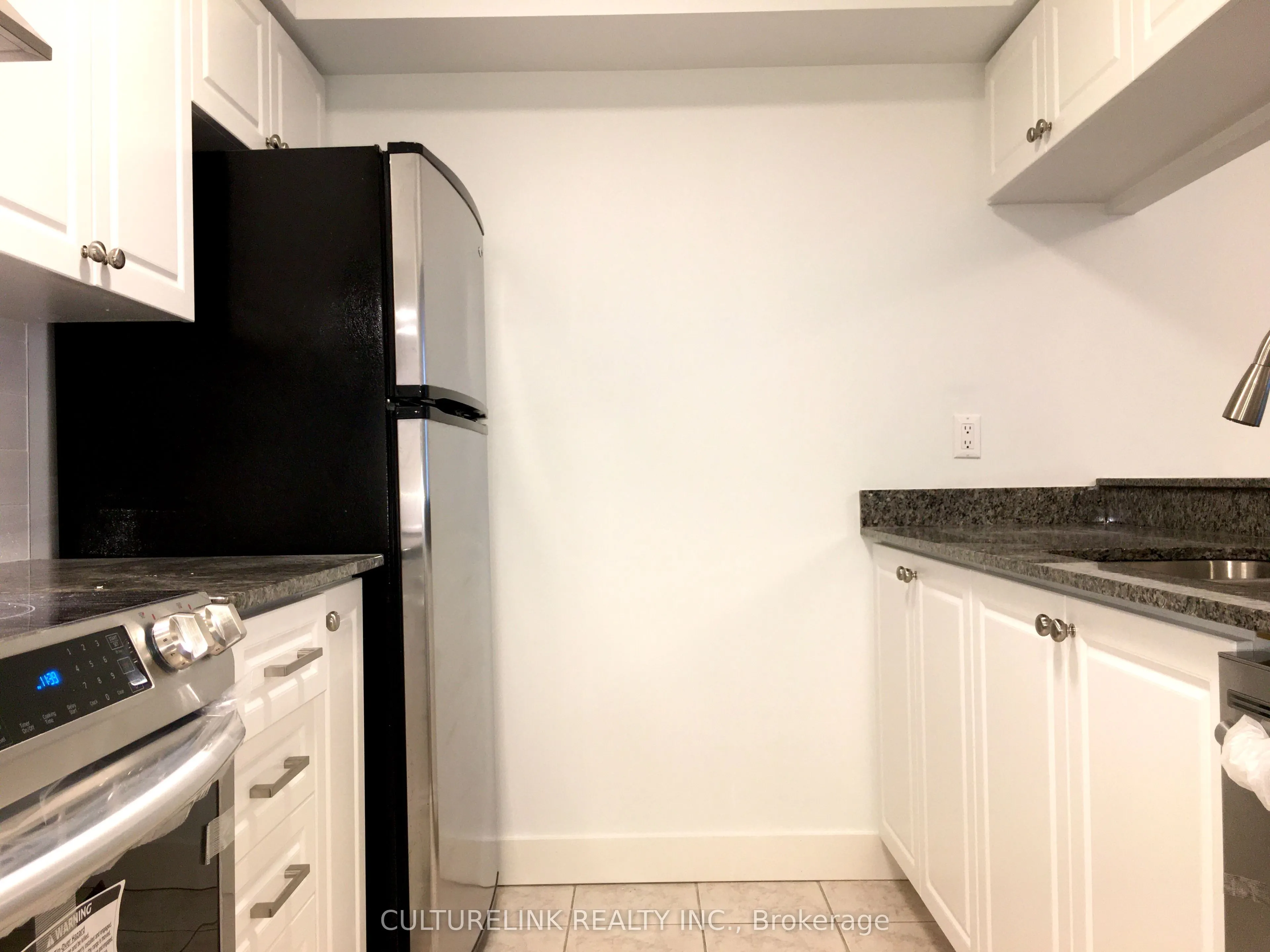 18 Sommerset Way, #1515