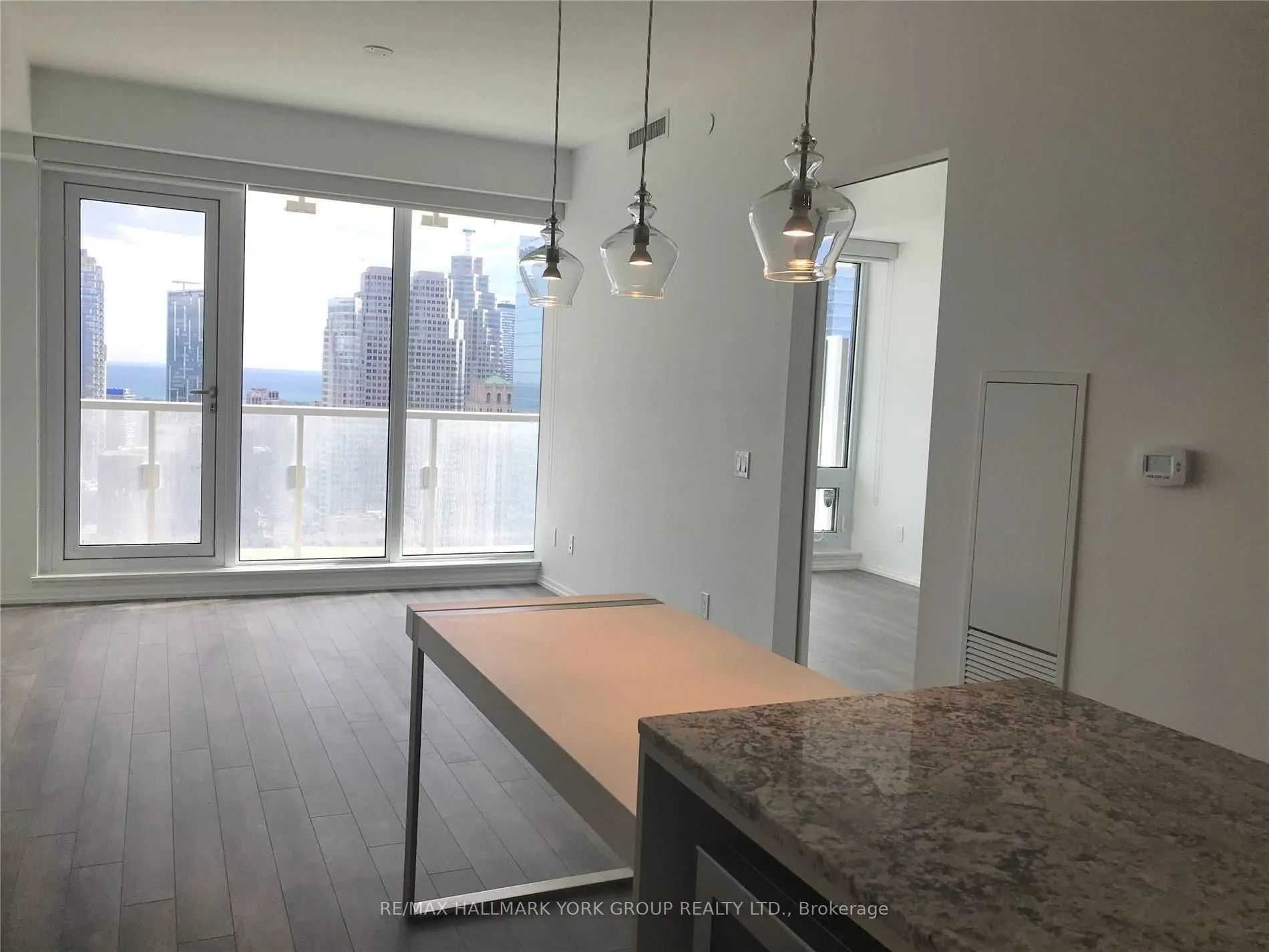 197 Yonge Street, #07