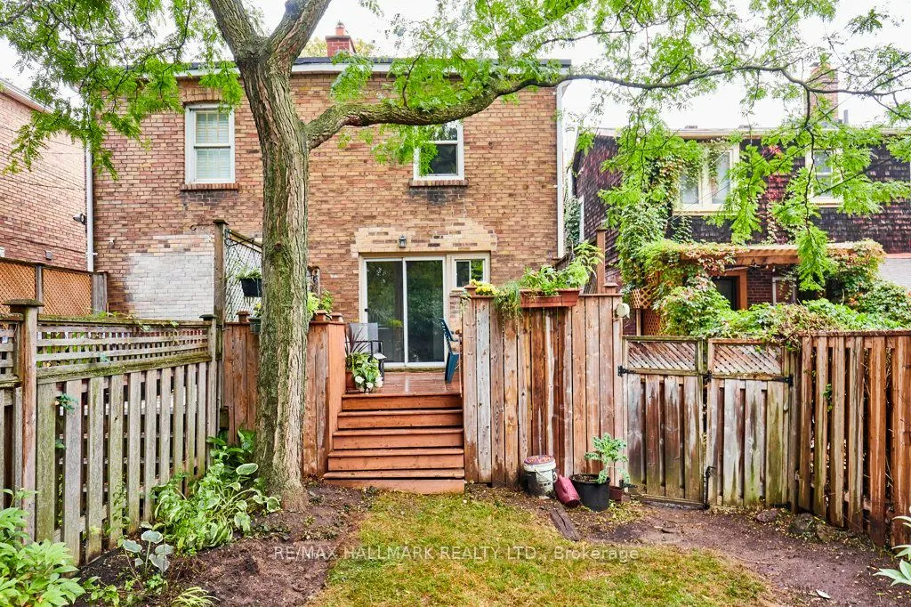 437 Davisville Avenue