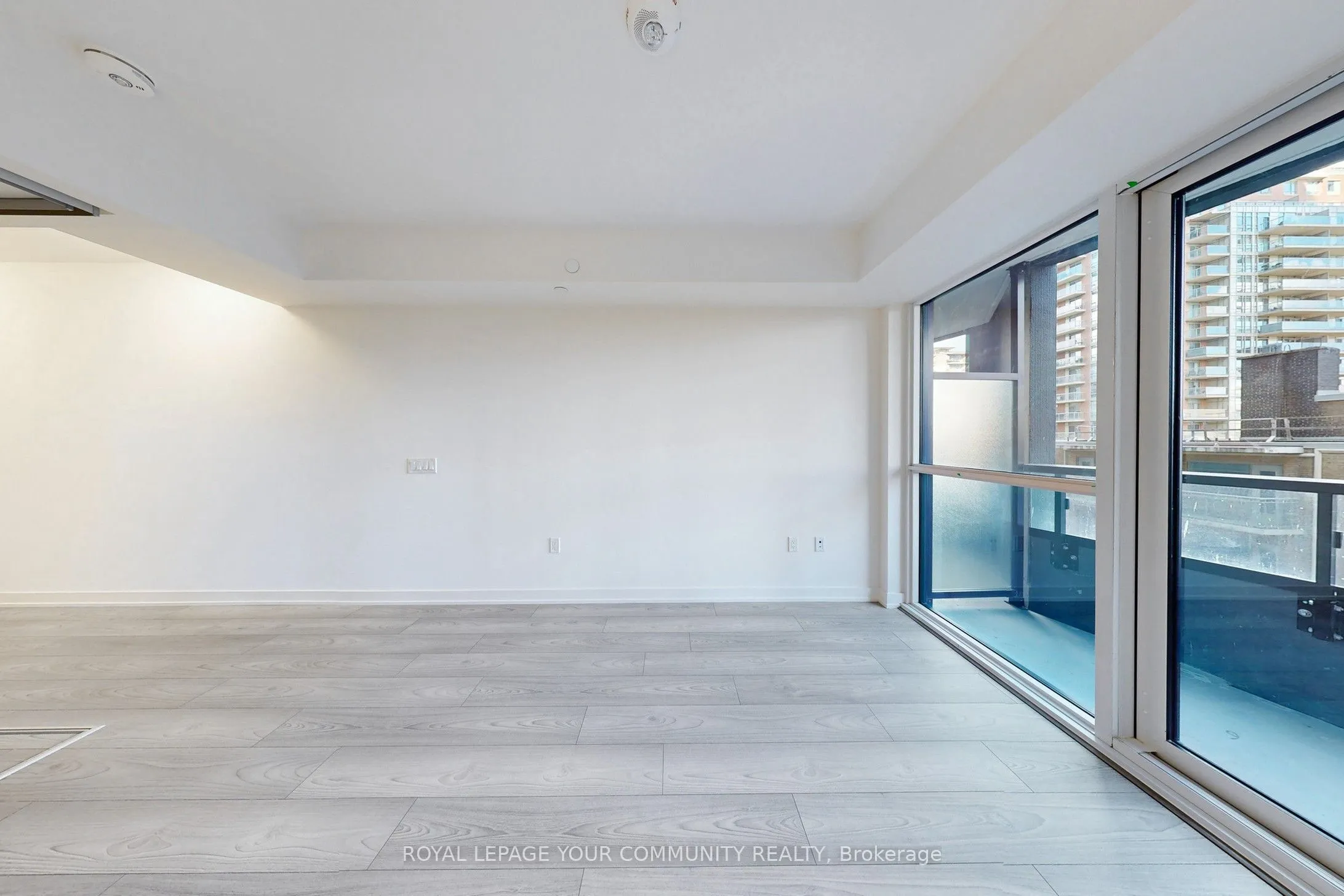 110 Broadway Avenue, #319