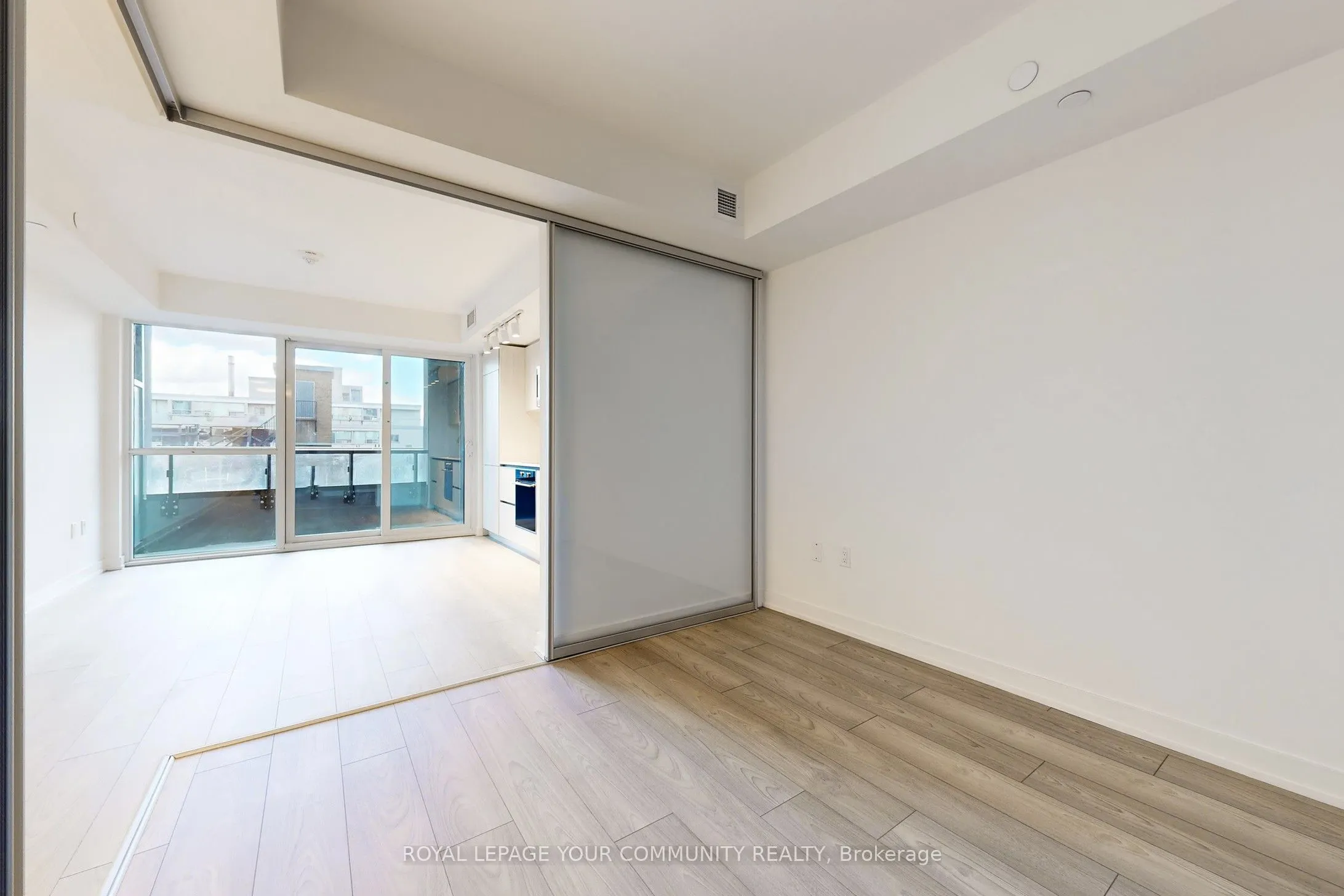 110 Broadway Avenue, #319