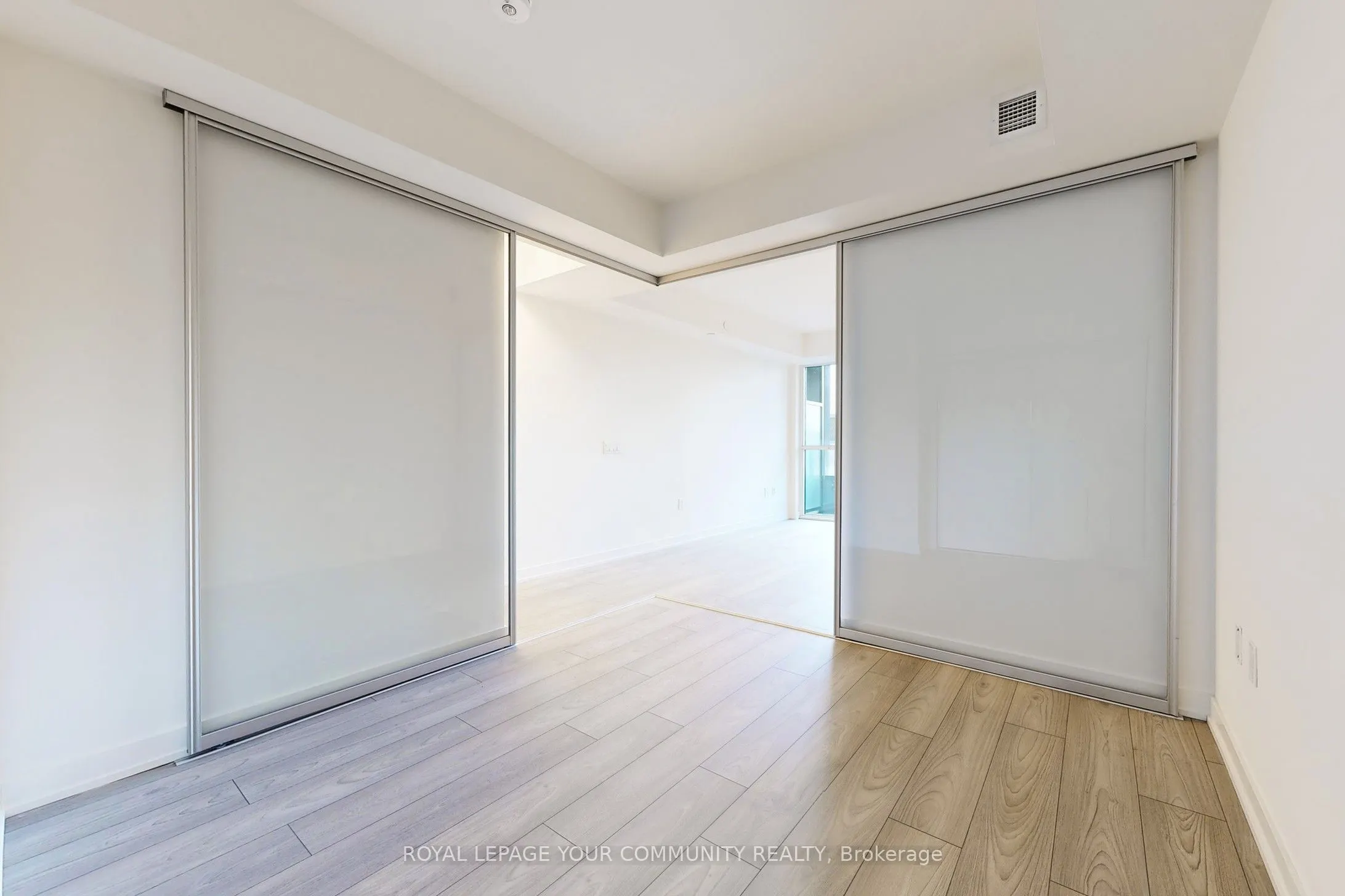 110 Broadway Avenue, #319