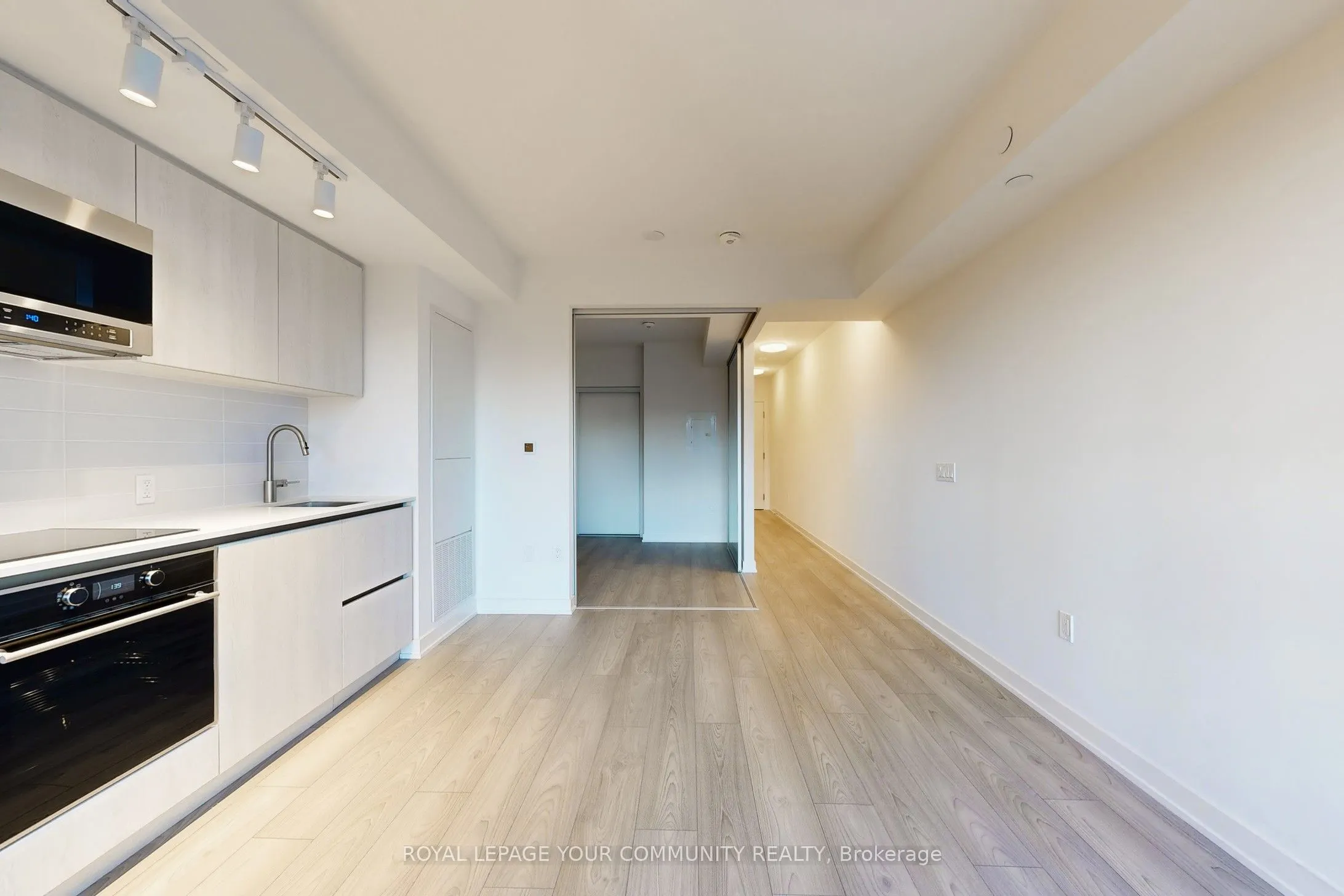 110 Broadway Avenue, #319
