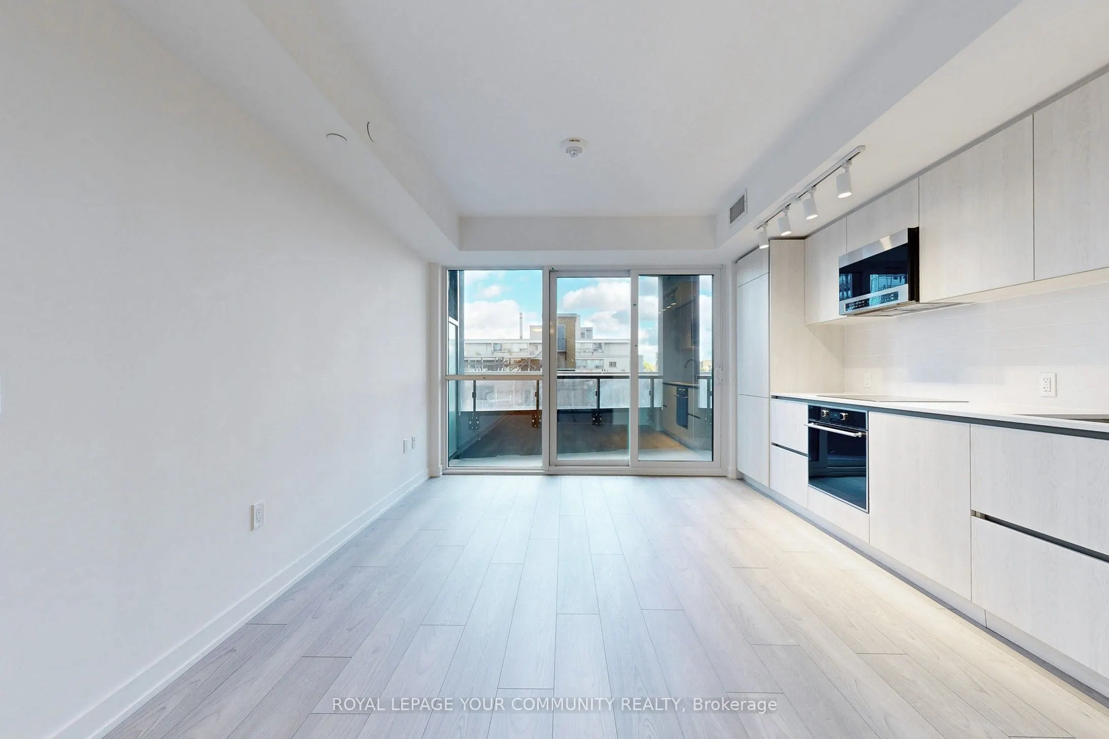 110 Broadway Avenue, #319