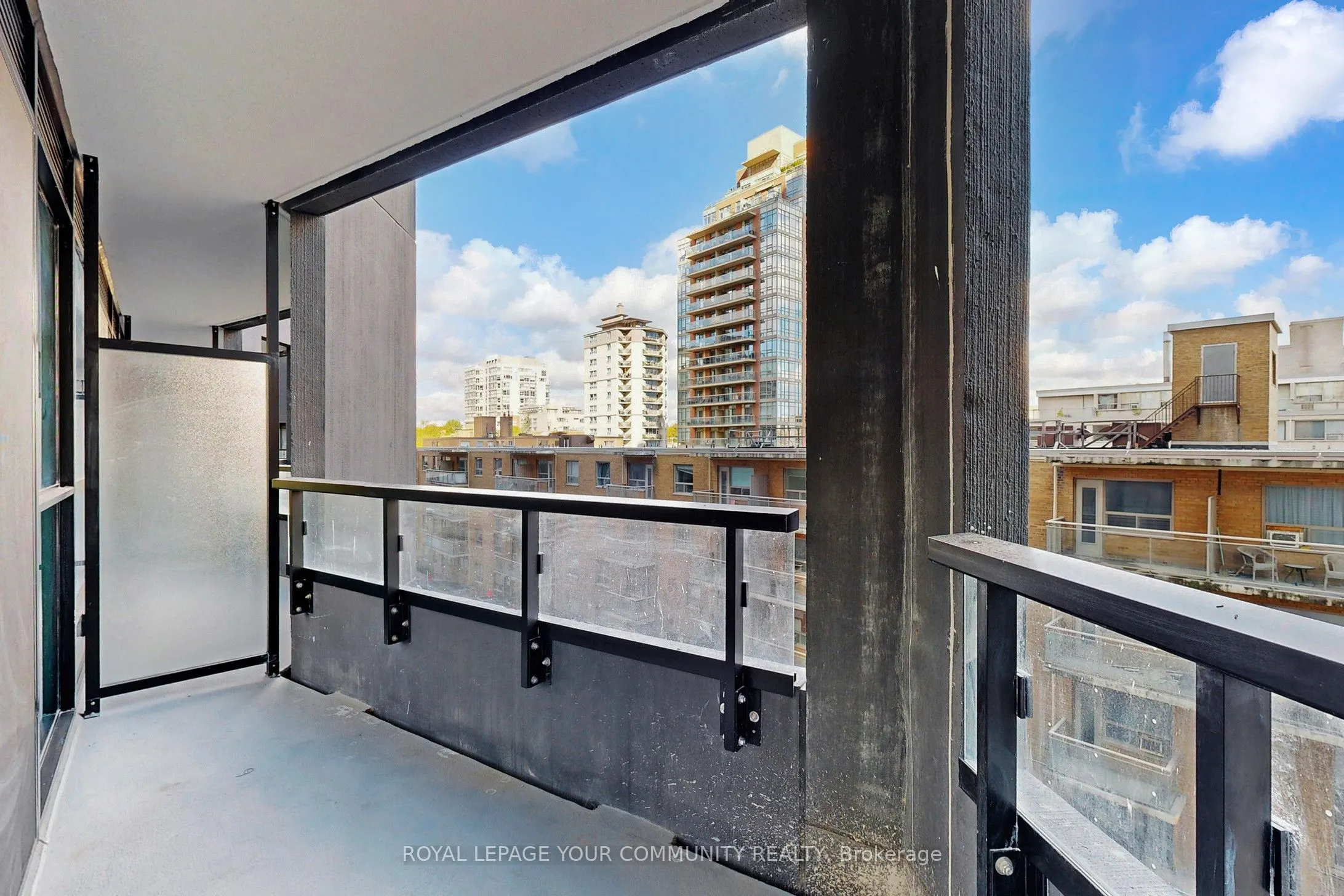 110 Broadway Avenue, #319