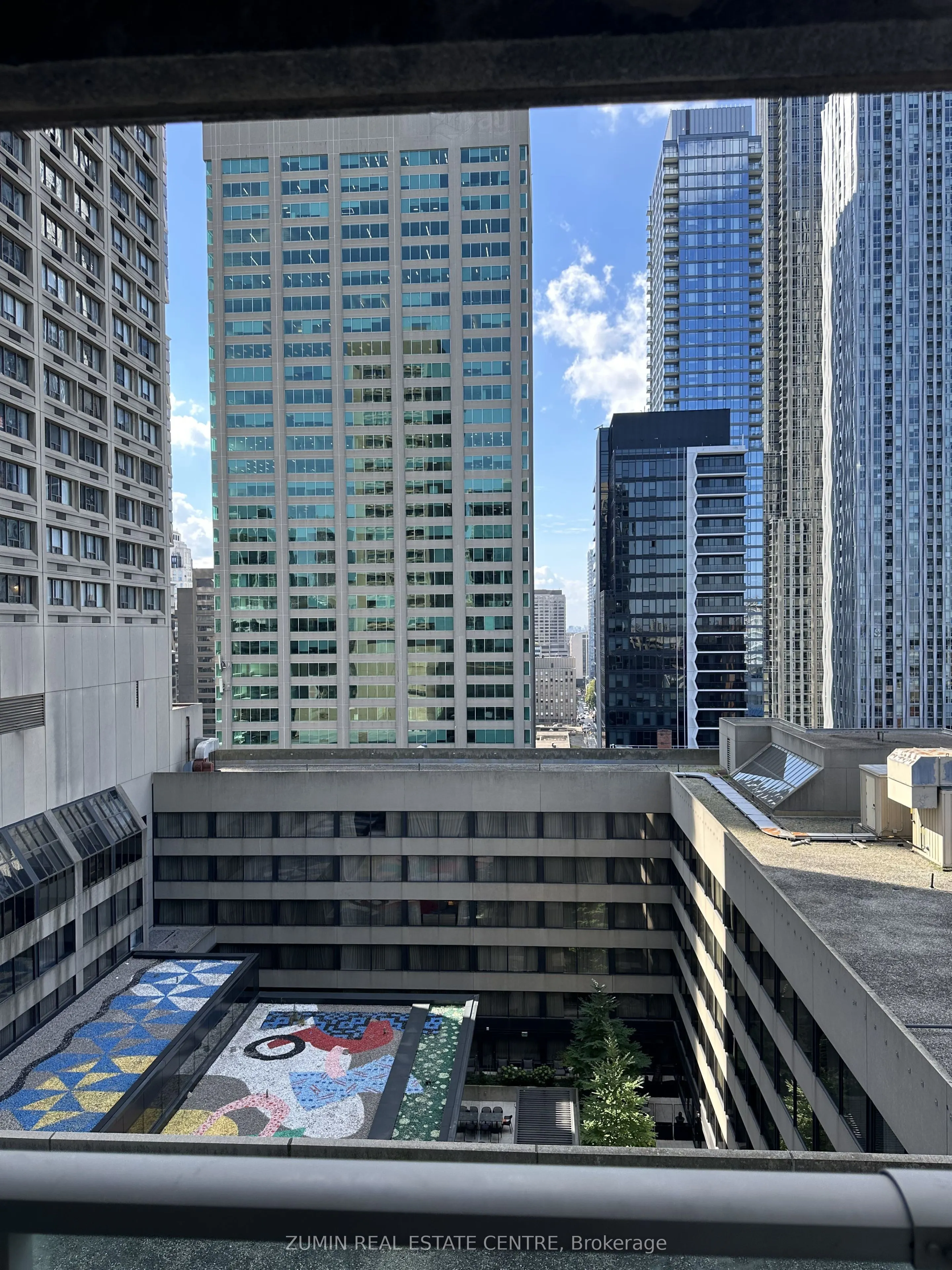 8 Park Road, #2116