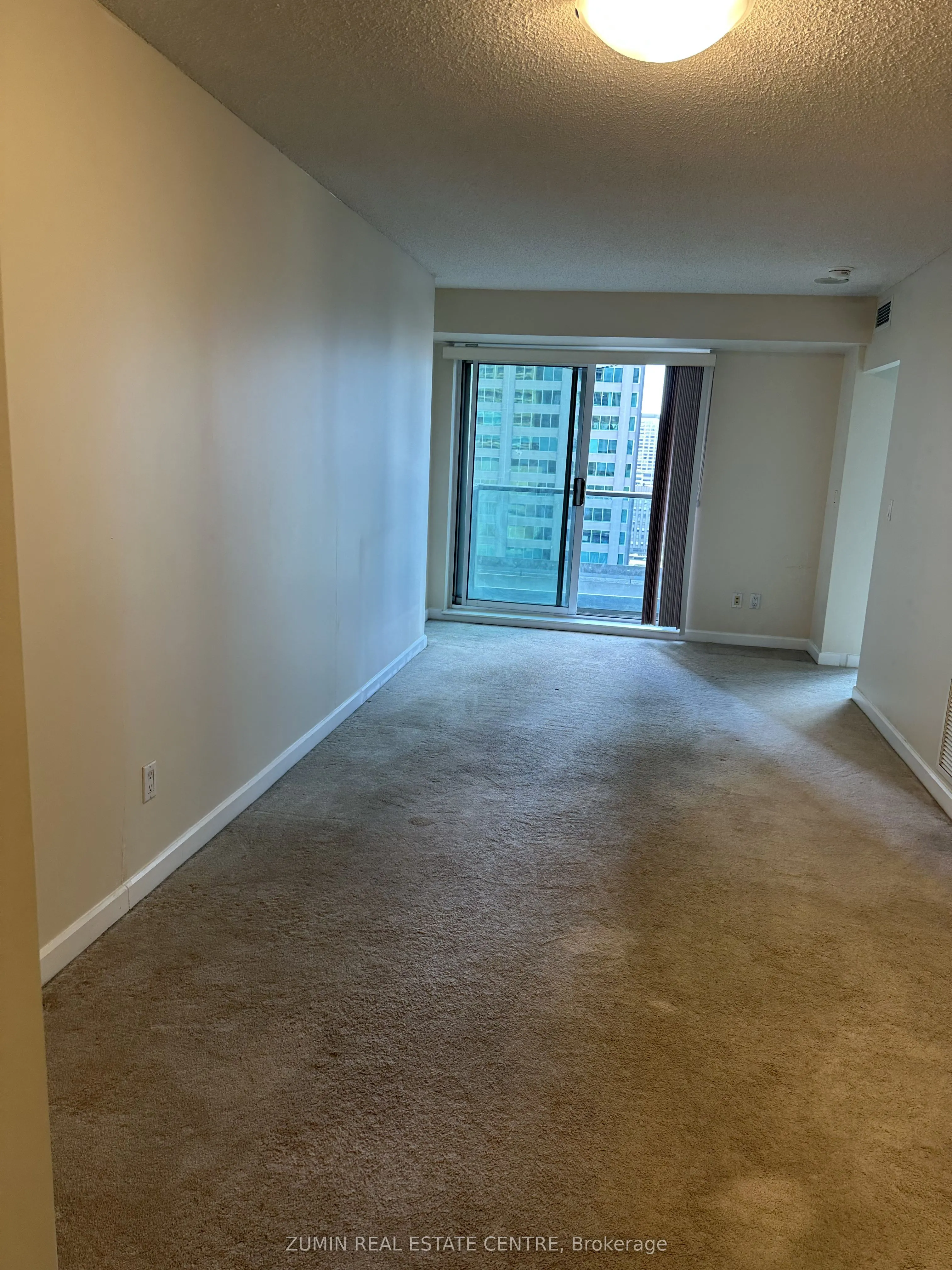 8 Park Road, #2116