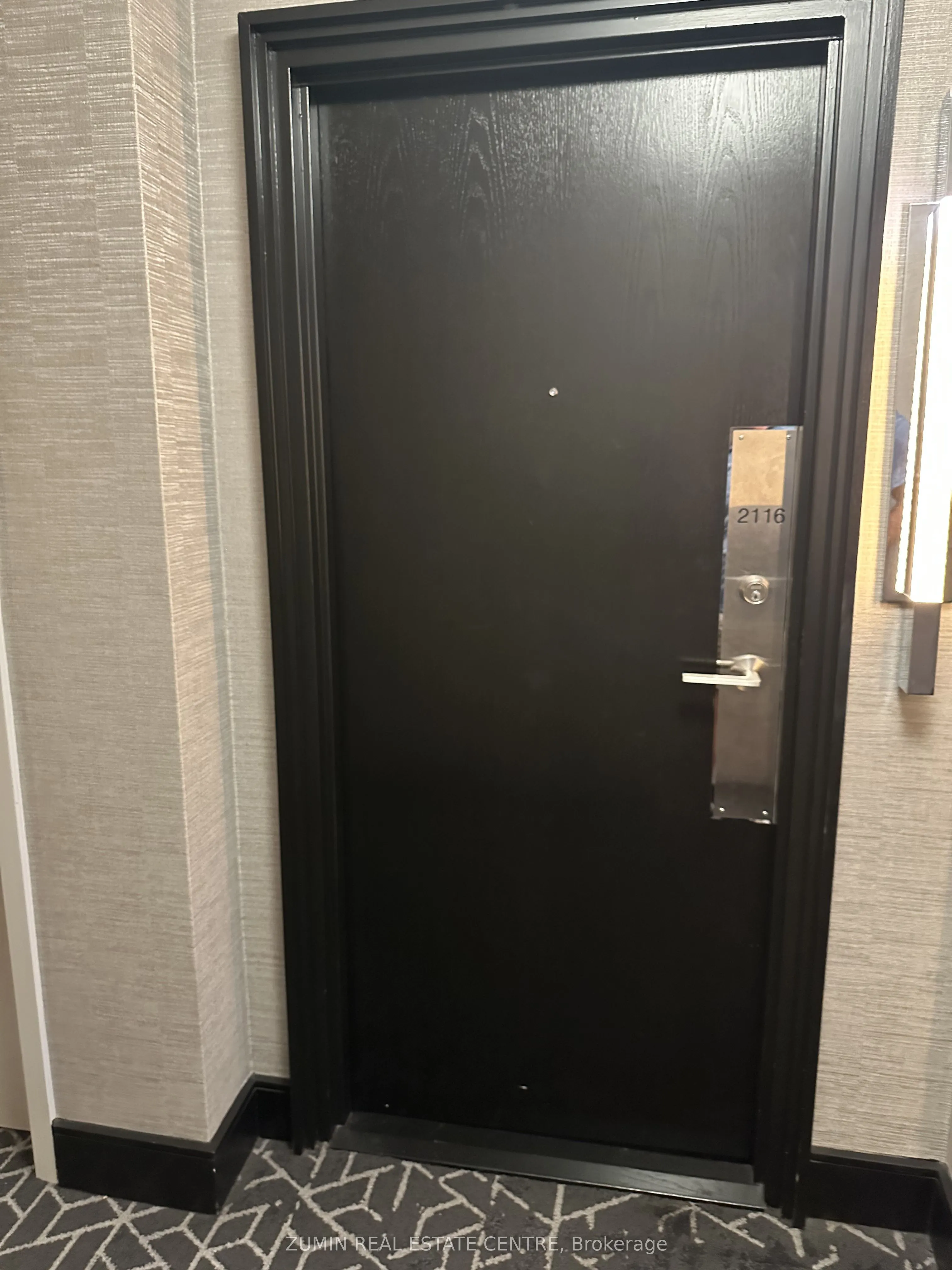 8 Park Road, #2116