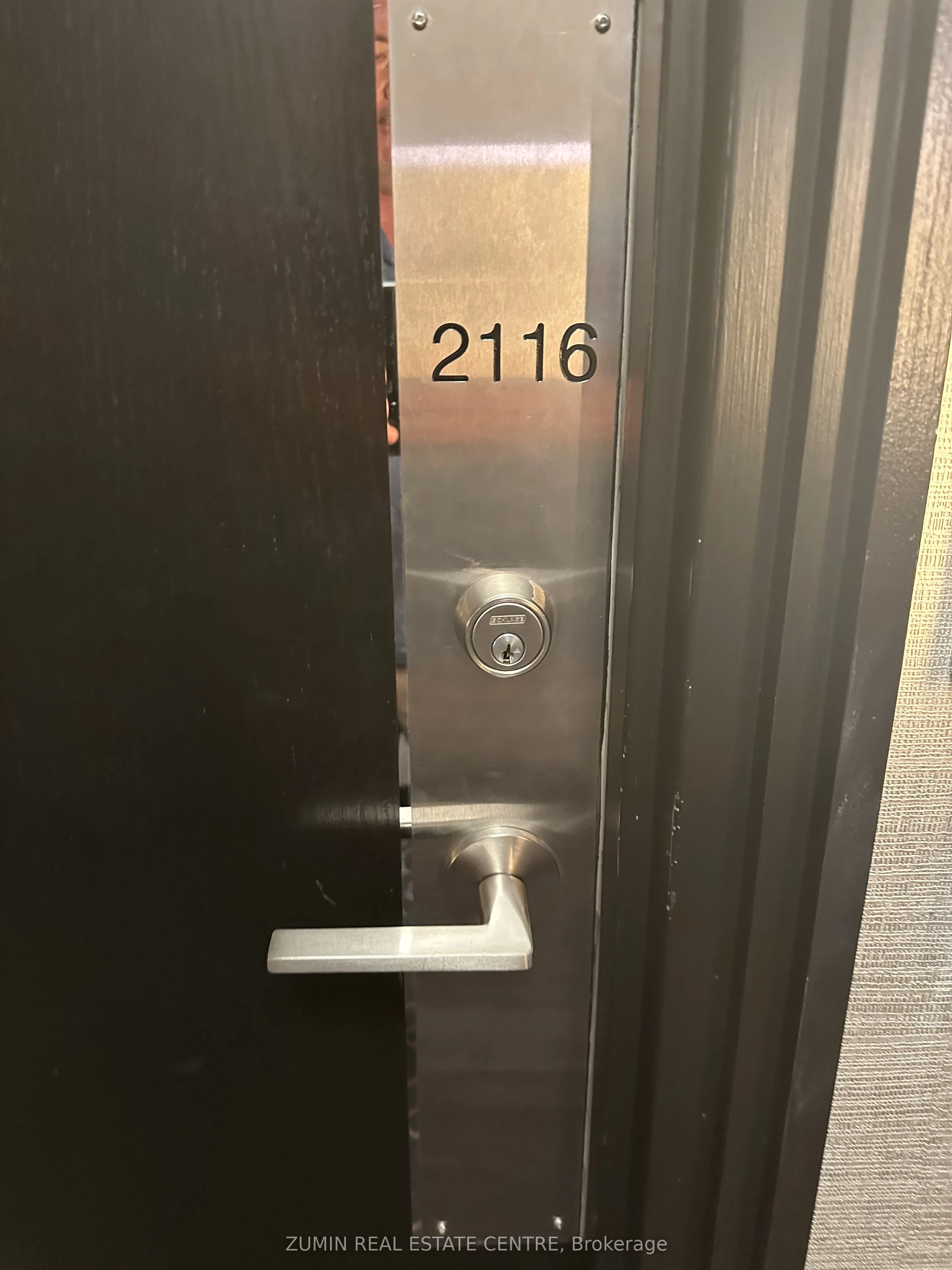 8 Park Road, #2116