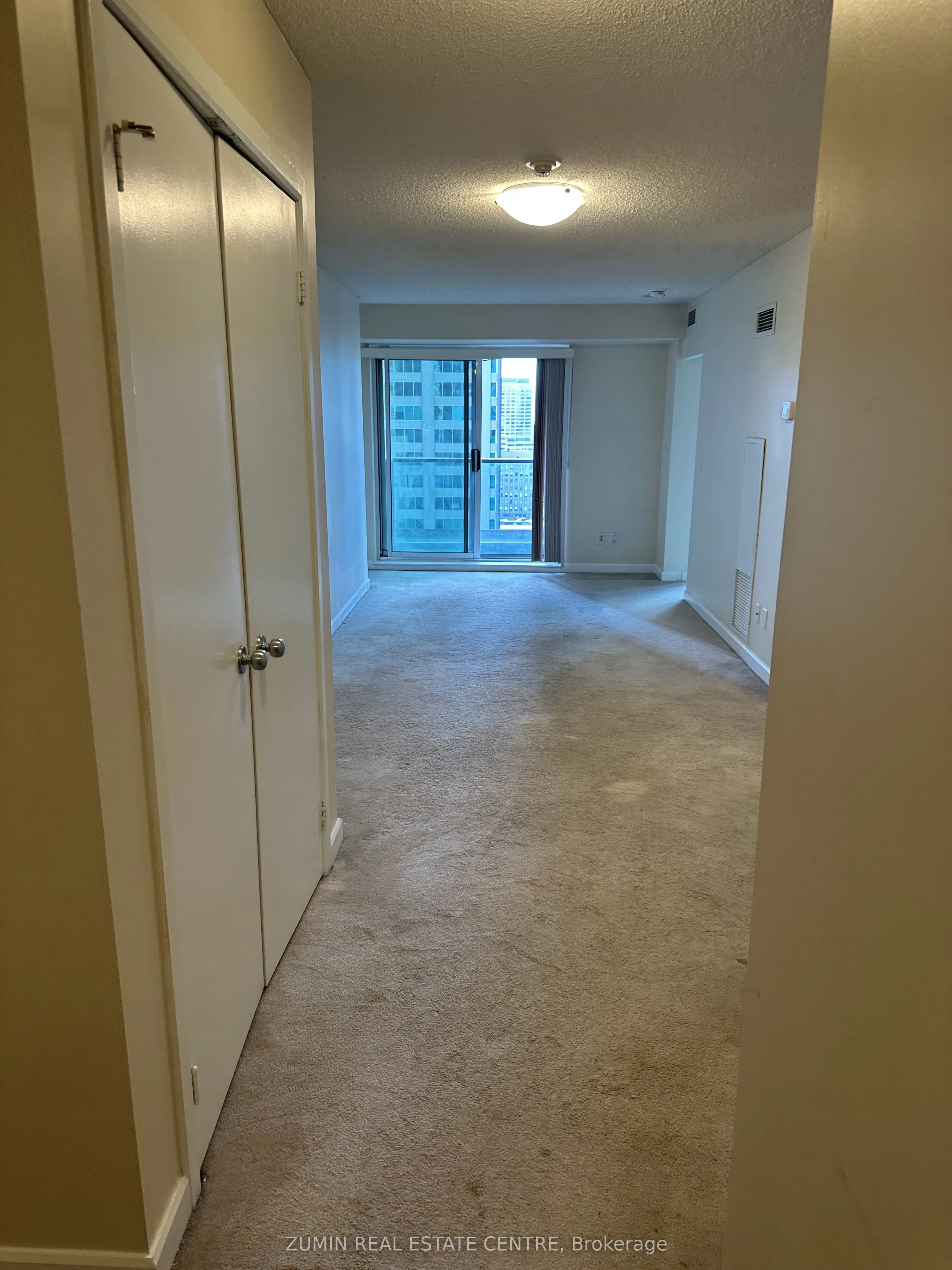 8 Park Road, #2116