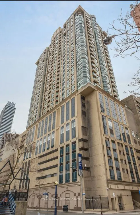 8 Park Road, #2116