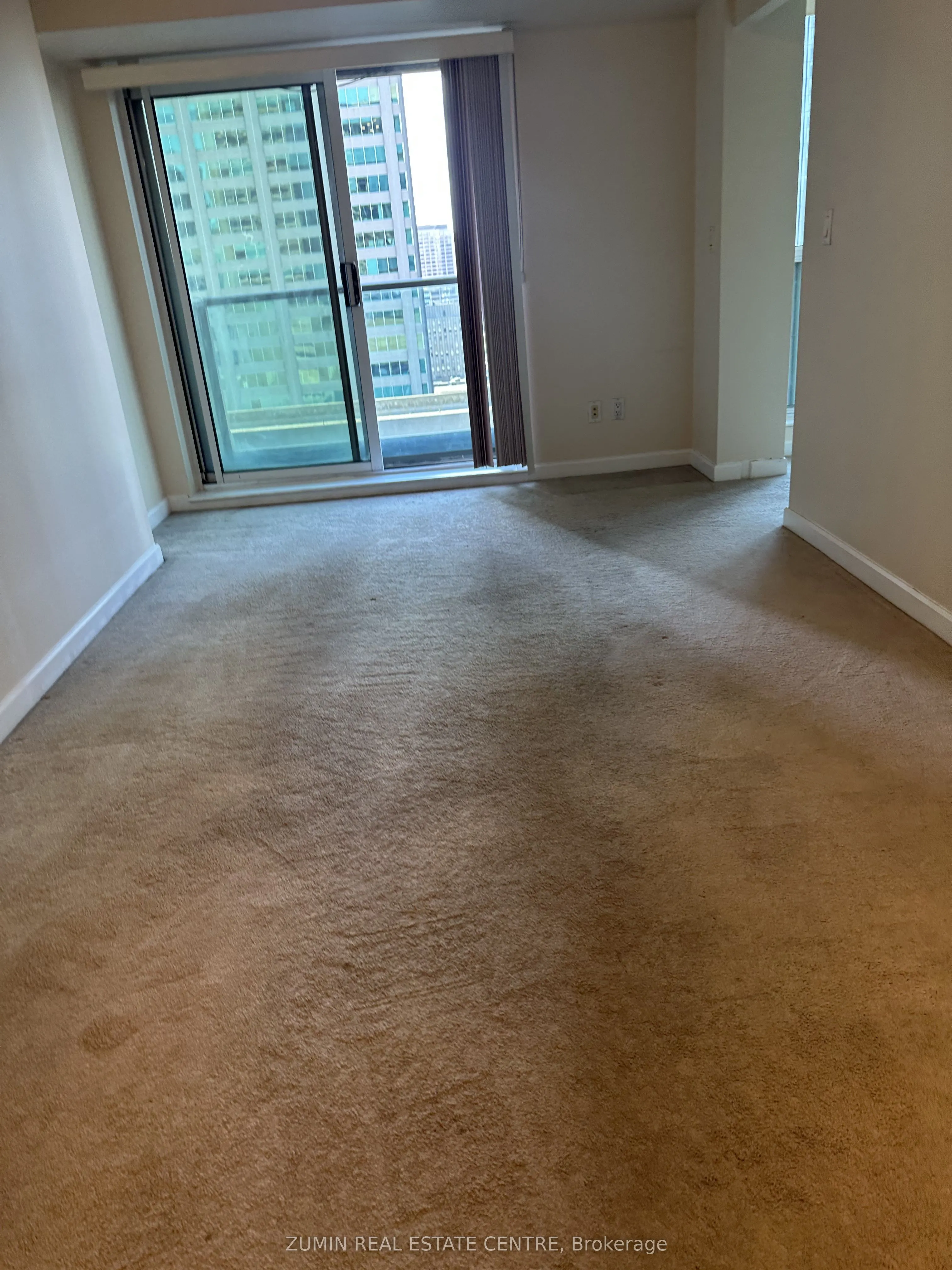 8 Park Road, #2116