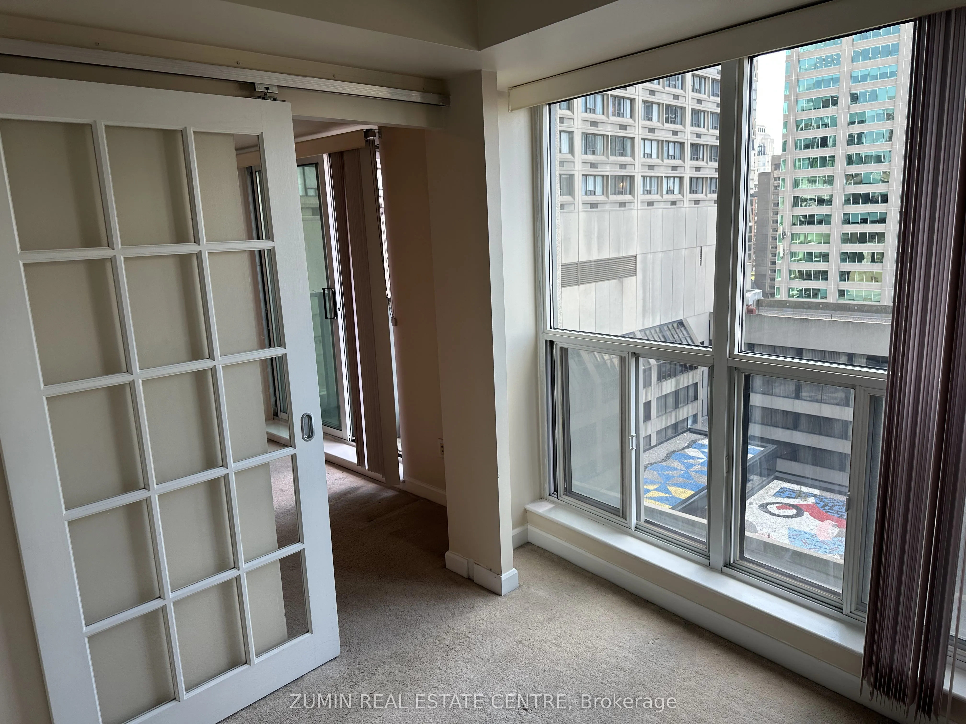8 Park Road, #2116