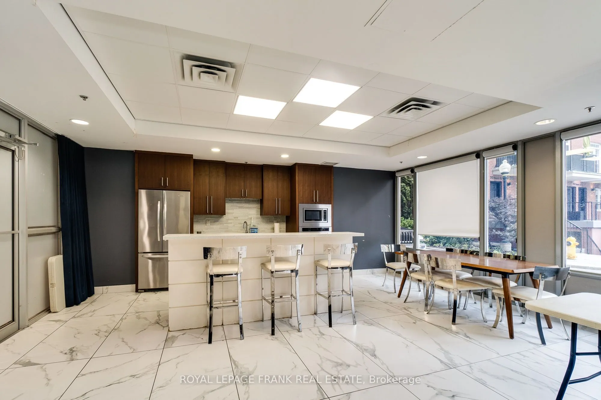 70 Douro Street, #121