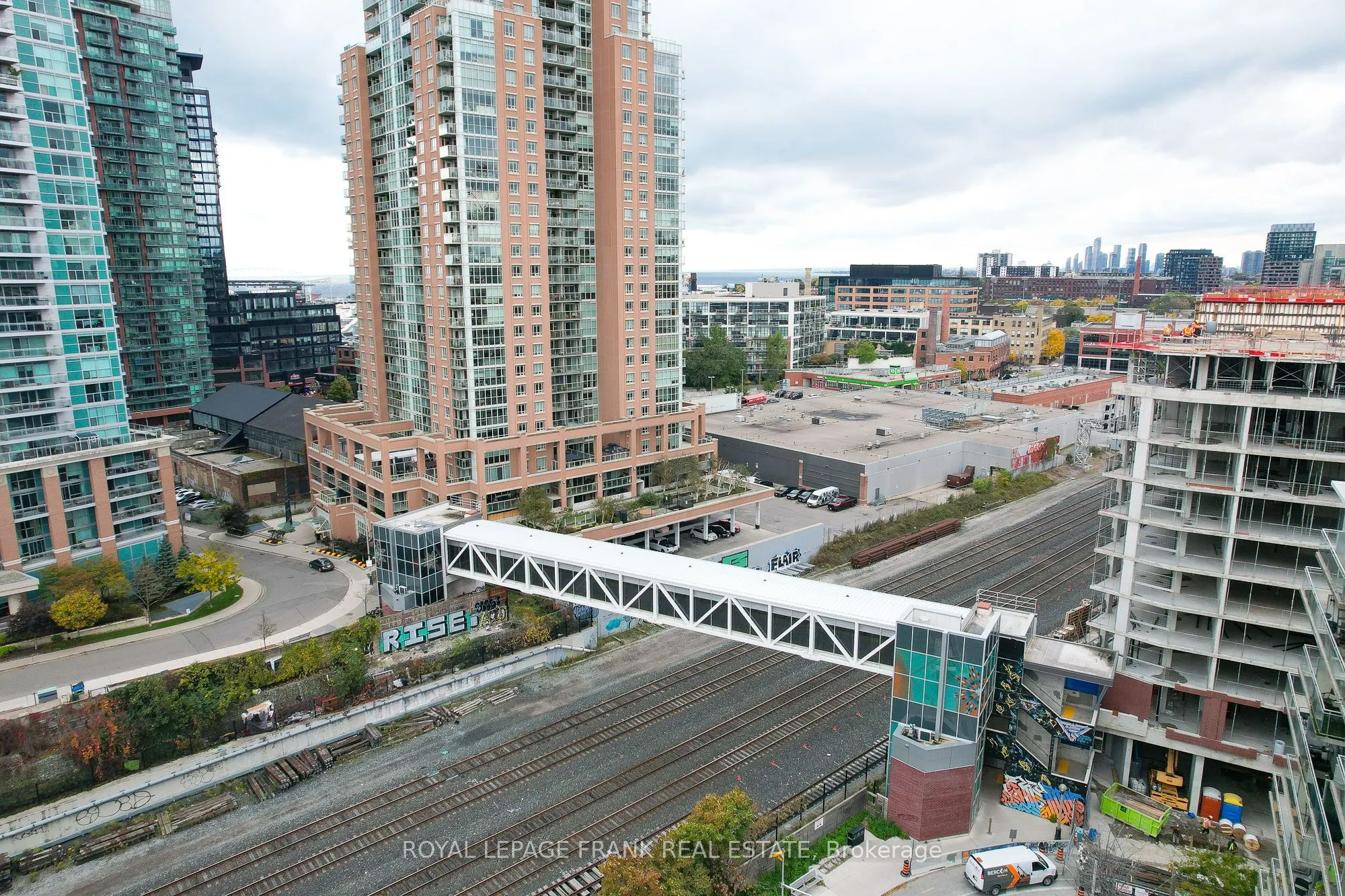 70 Douro Street, #121