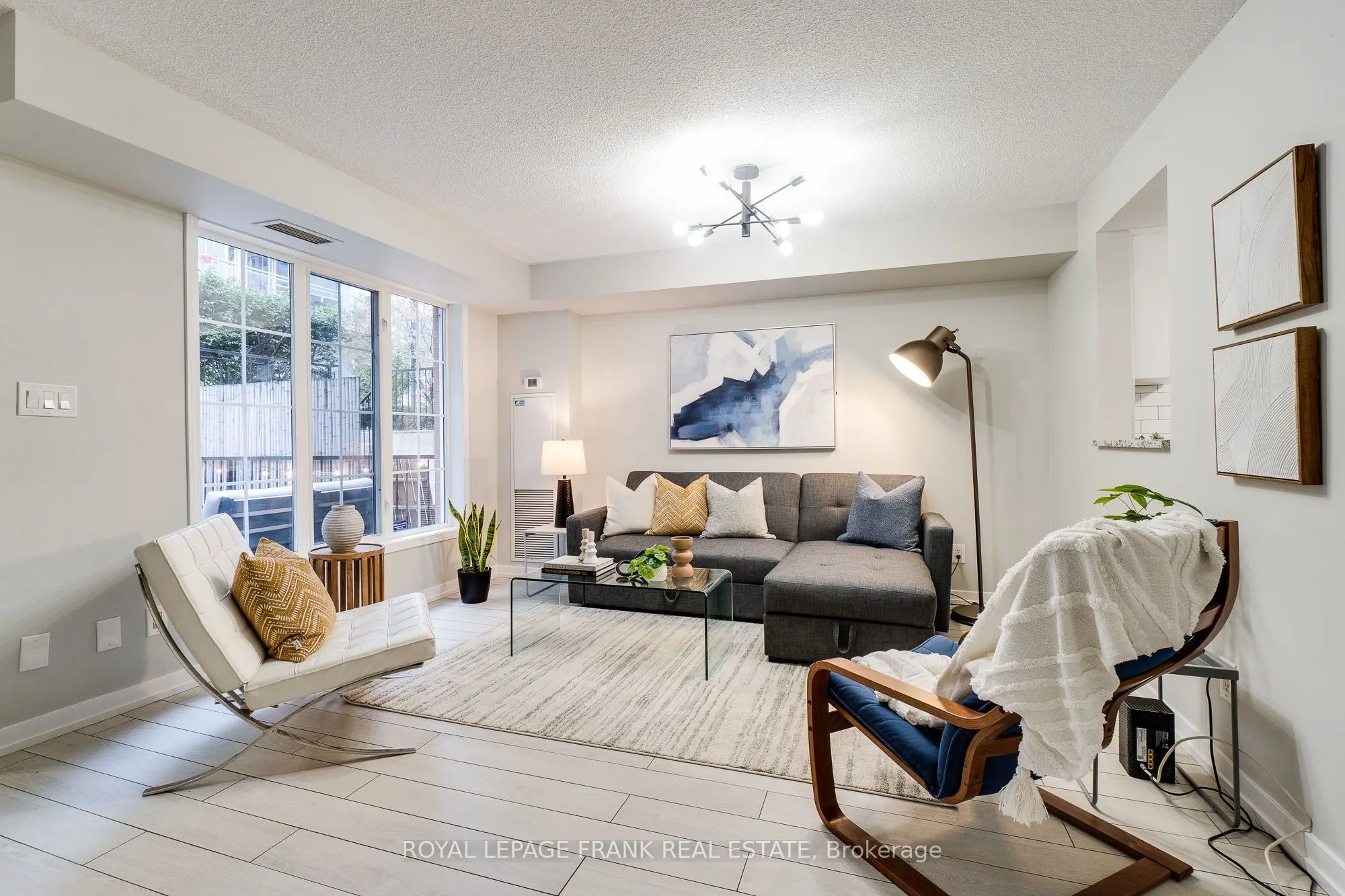 70 Douro Street, #121