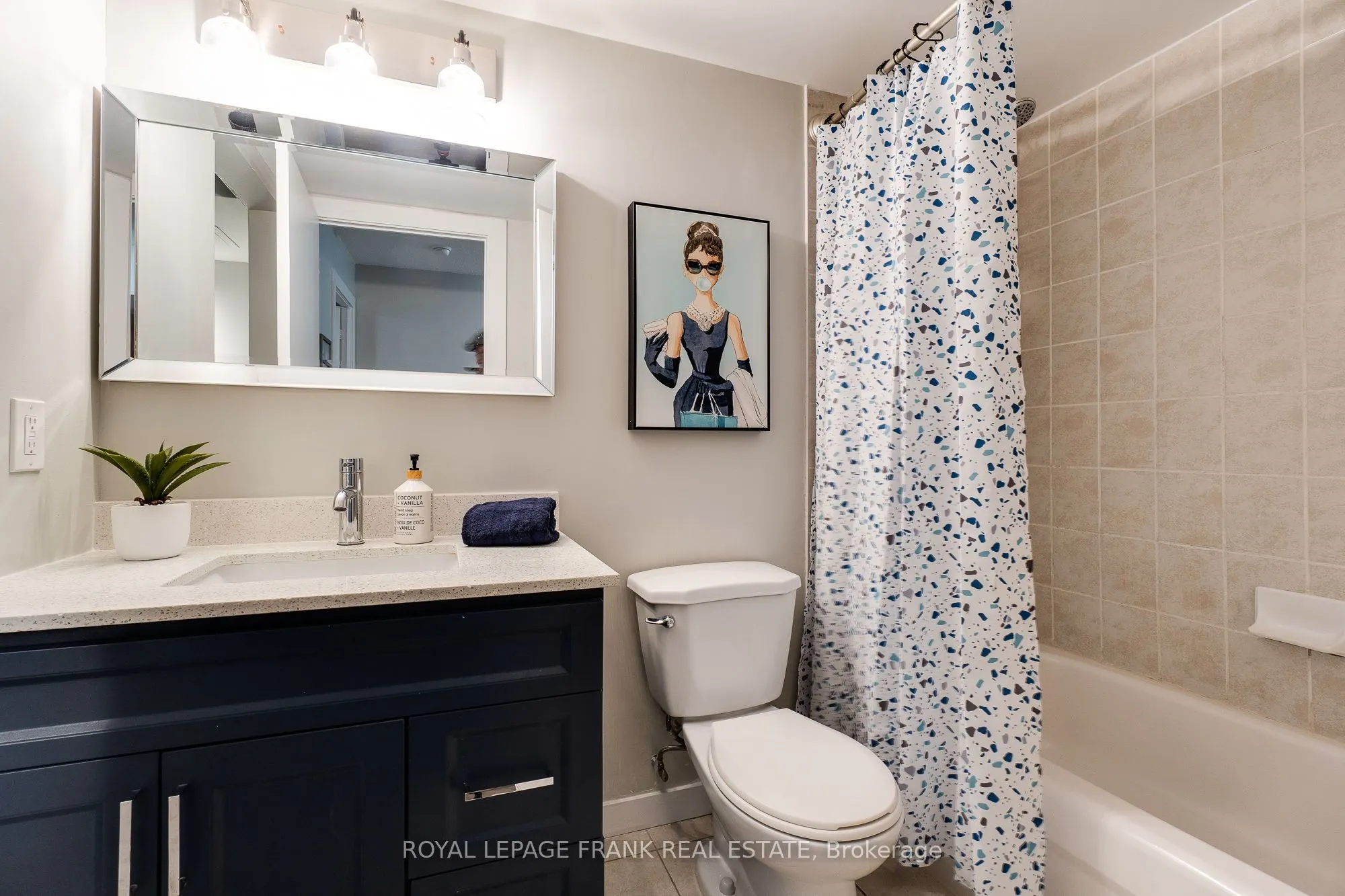 70 Douro Street, #121