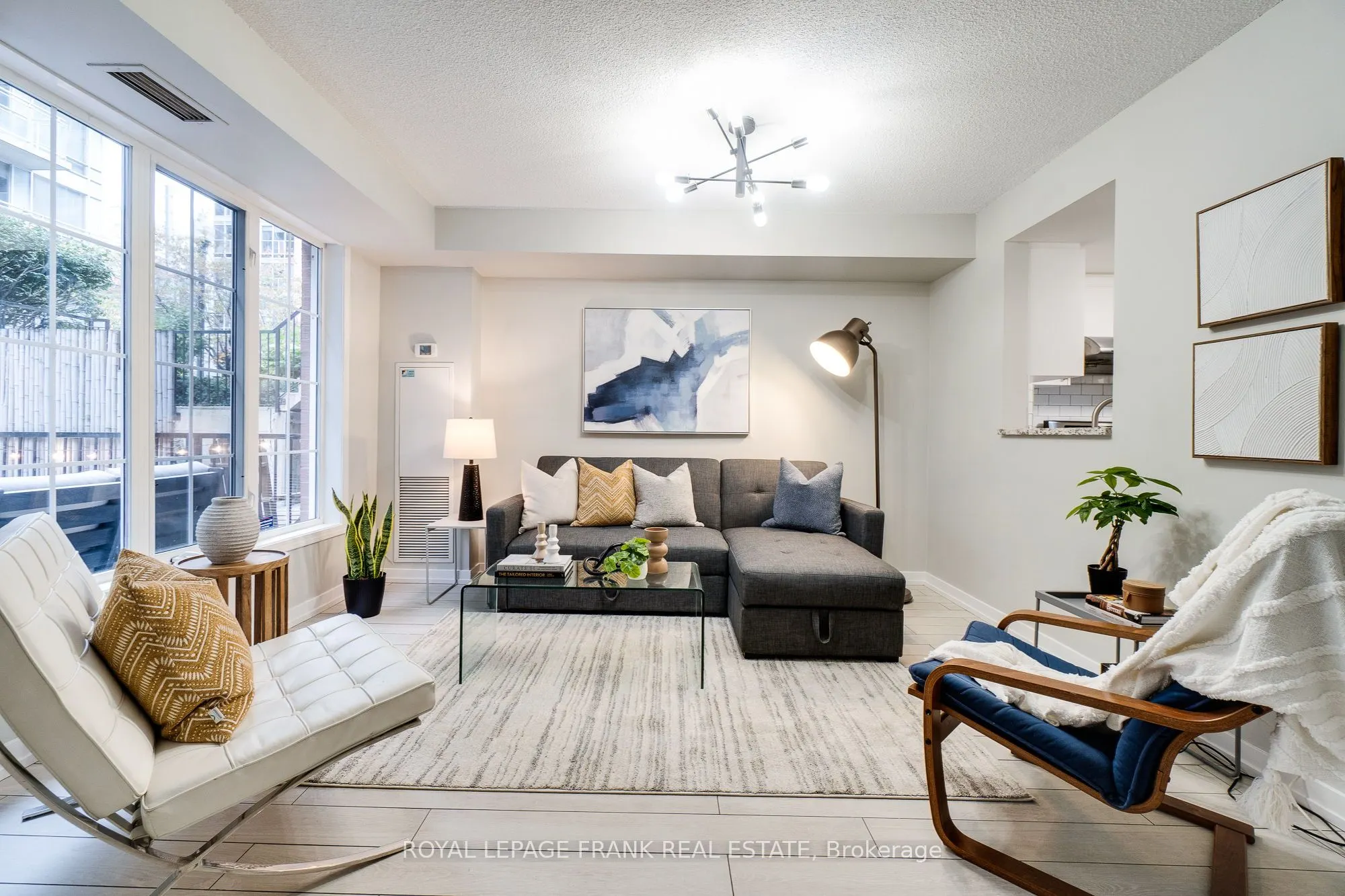 70 Douro Street, #121