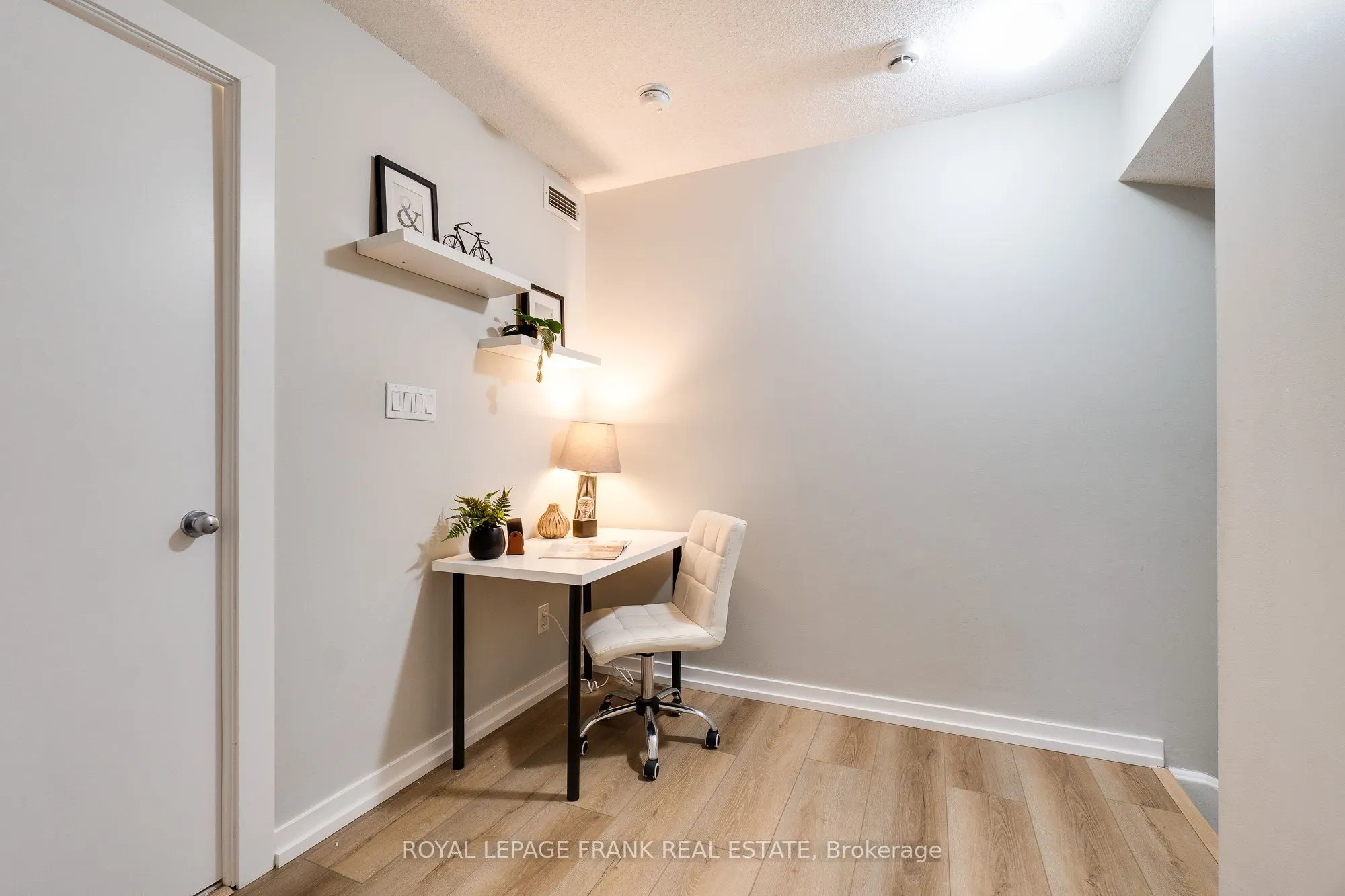 70 Douro Street, #121