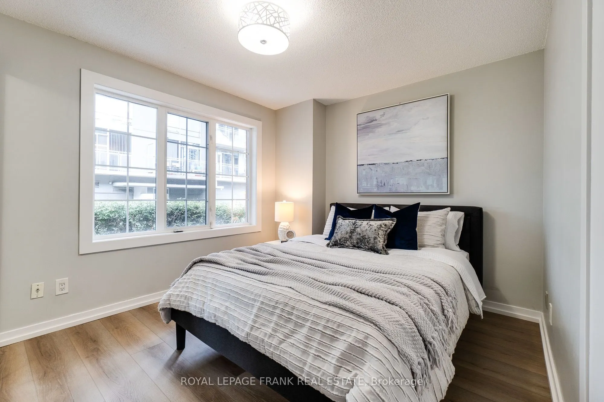 70 Douro Street, #121