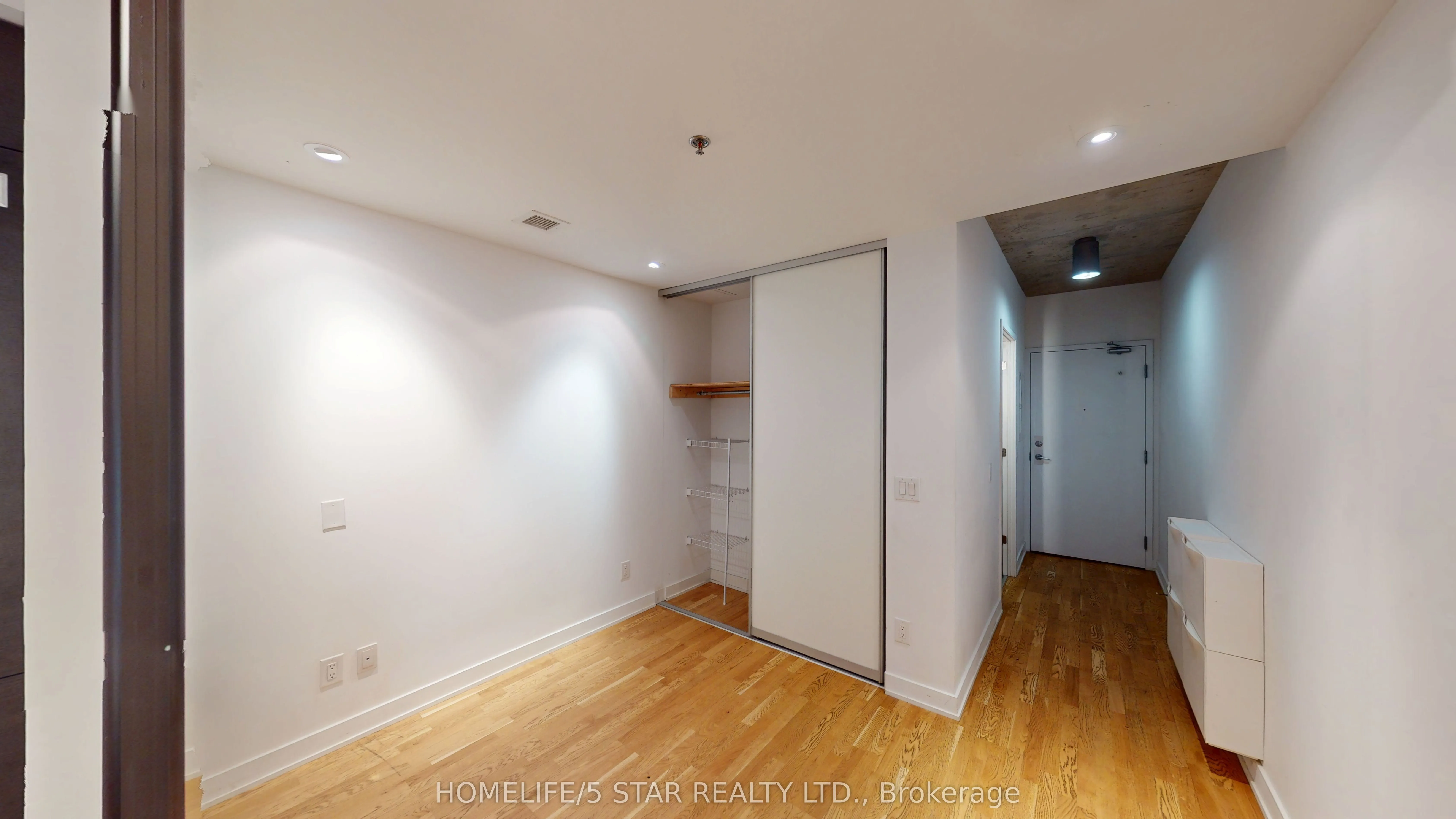 8 Dovercourt Road, #807