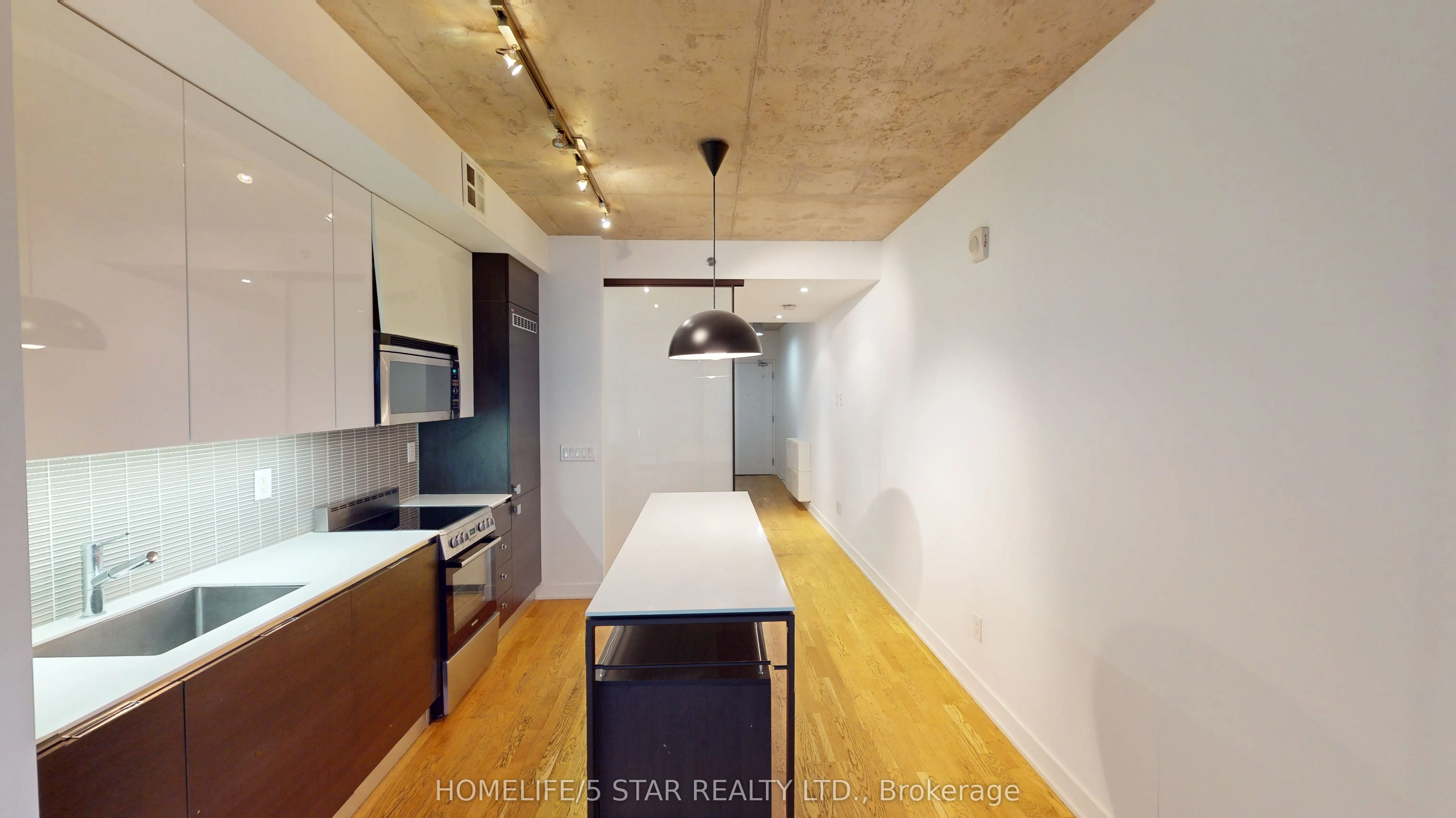 8 Dovercourt Road, #807