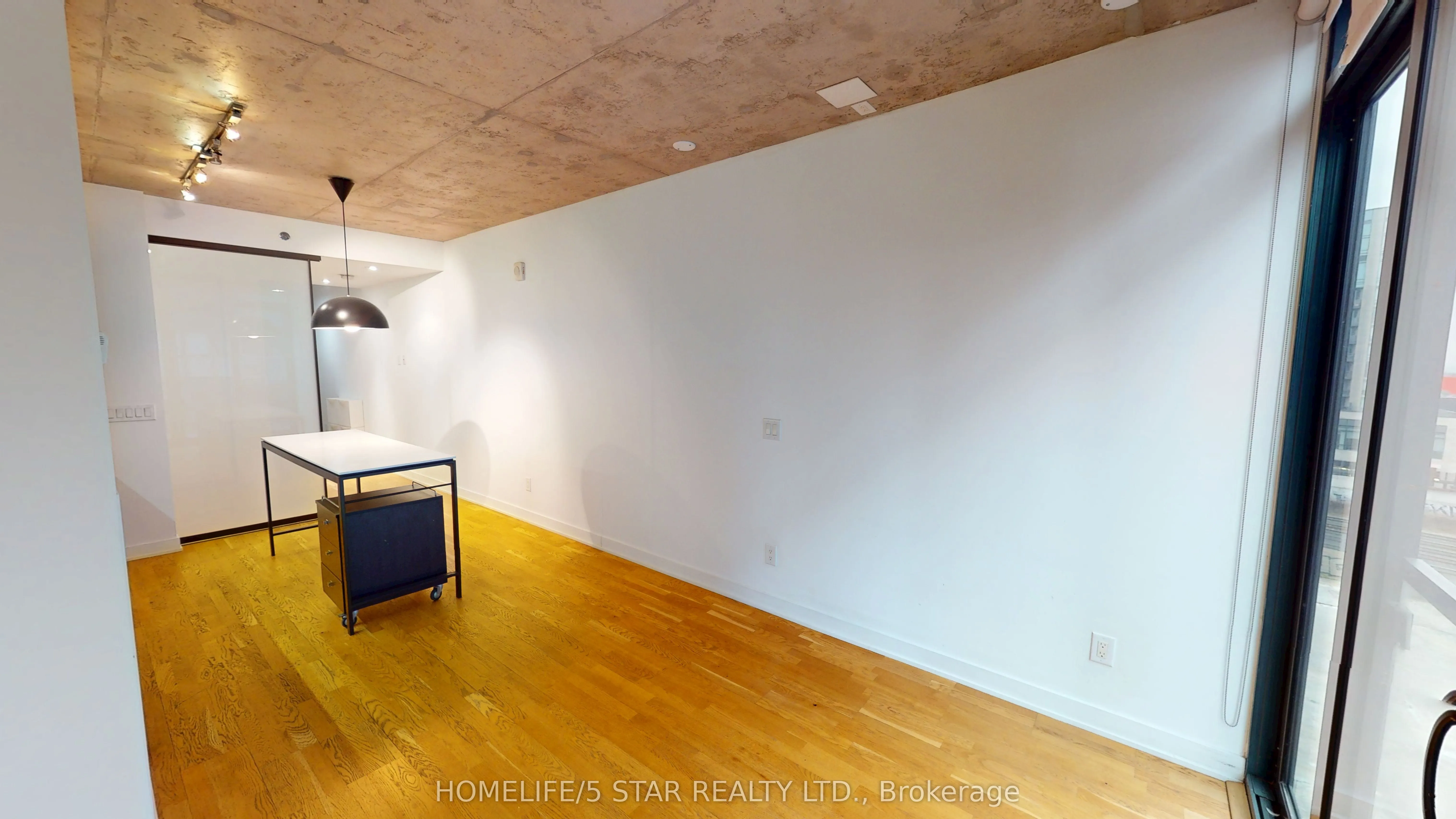 8 Dovercourt Road, #807